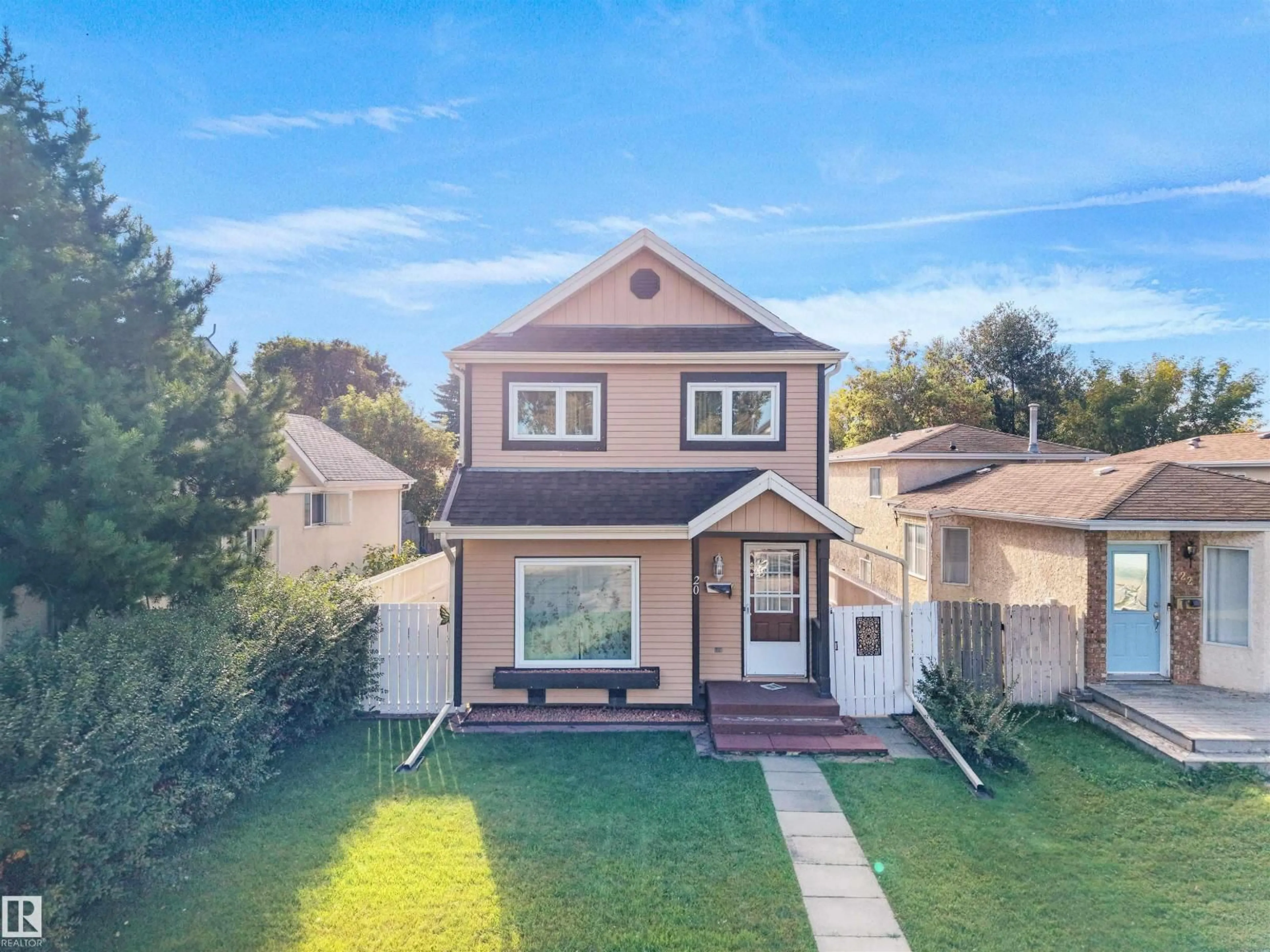 A pic from outside/outdoor area/front of a property/back of a property/a pic from drone, street for 20 ST. ANDREWS AV, Stony Plain Alberta T7Z1K8