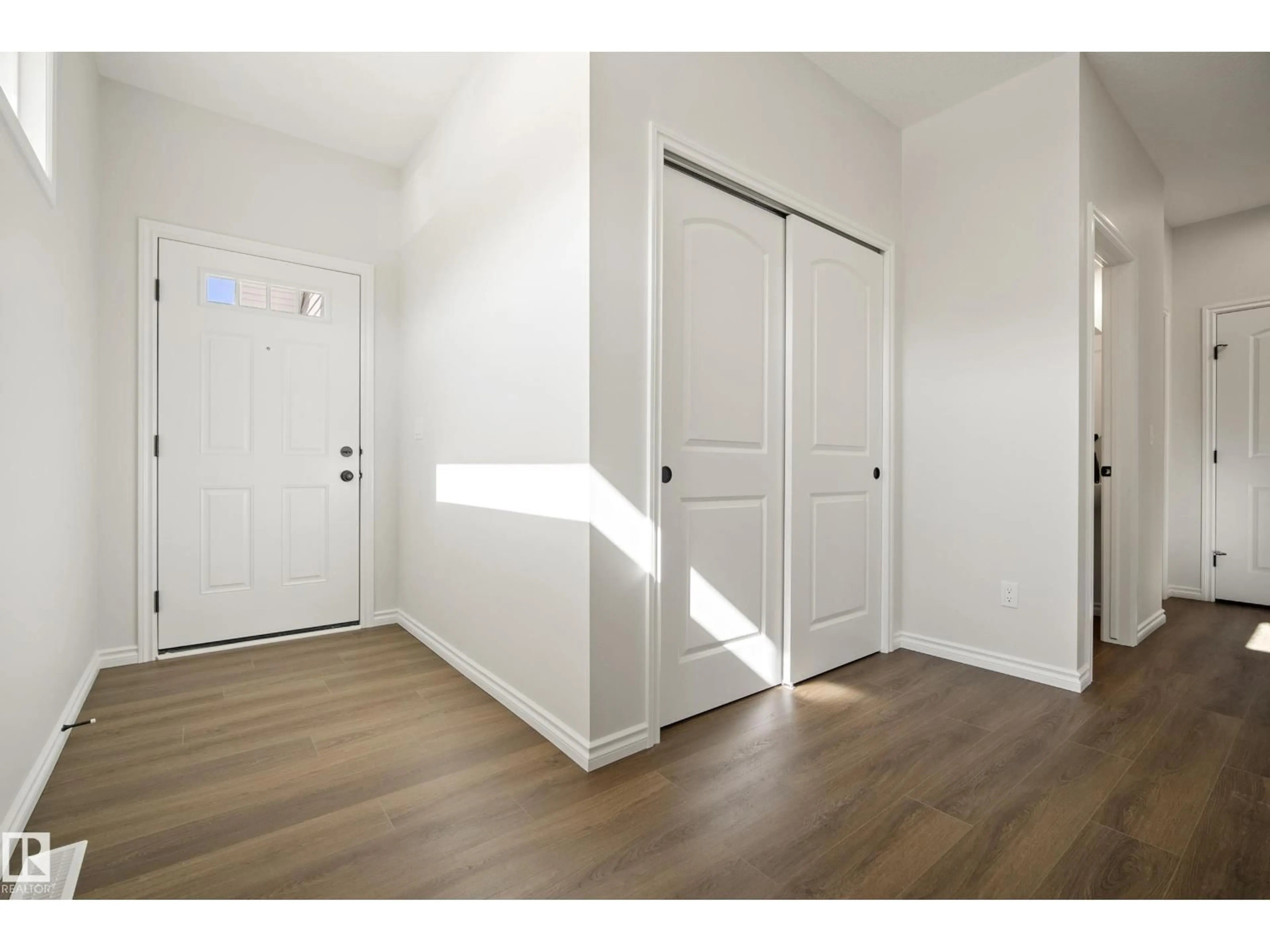 Indoor entryway for NW - 2411 206 ST, Edmonton Alberta T6M1N6