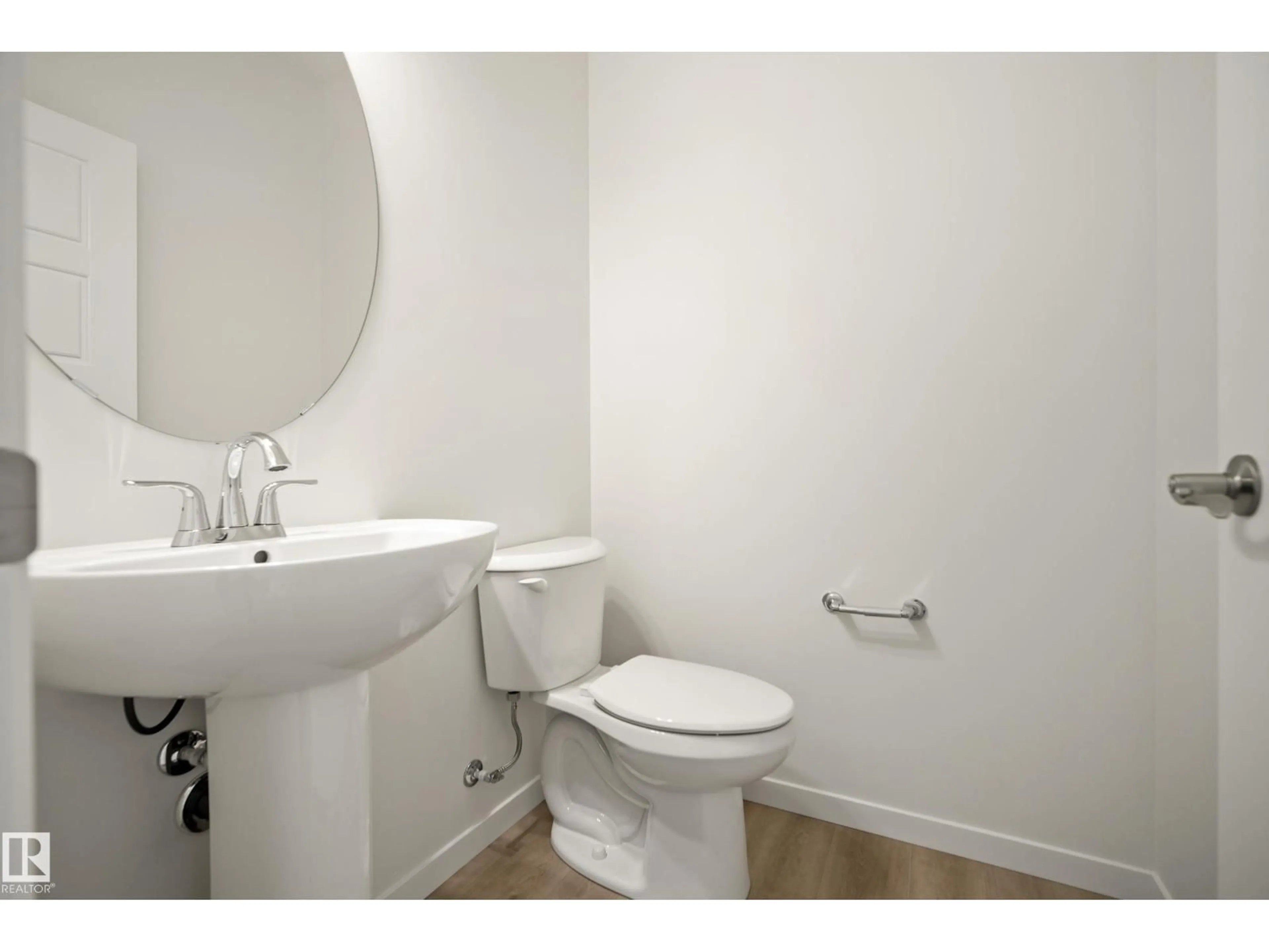 Standard bathroom, unknown for 20739 24 AV, Edmonton Alberta T6M2J7