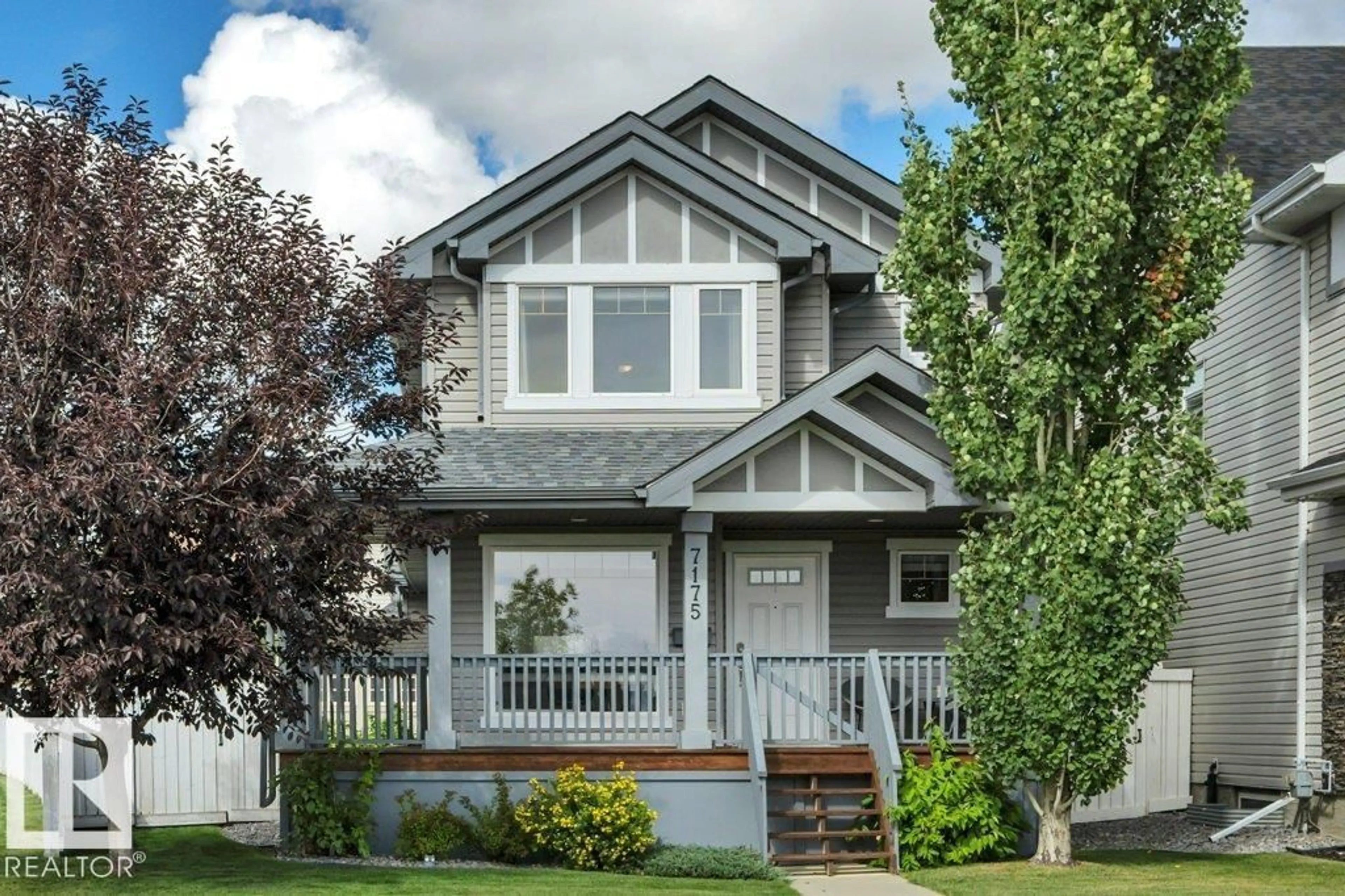 Home with vinyl exterior material, street for 7175 SOUTH TERWILLEGAR DR, Edmonton Alberta T6R0P3