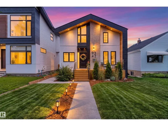 9342 74 AV, Edmonton 2