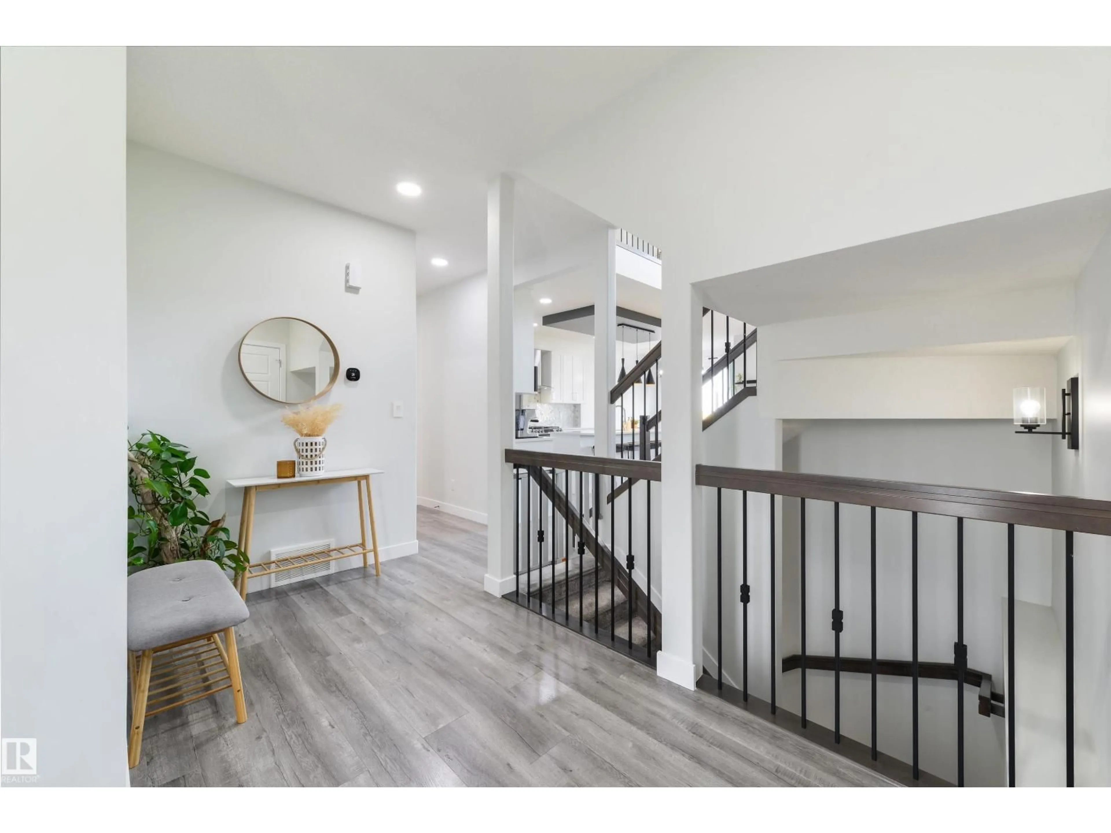 Indoor entryway for 1032 BERG PL, Leduc Alberta T9E1M4