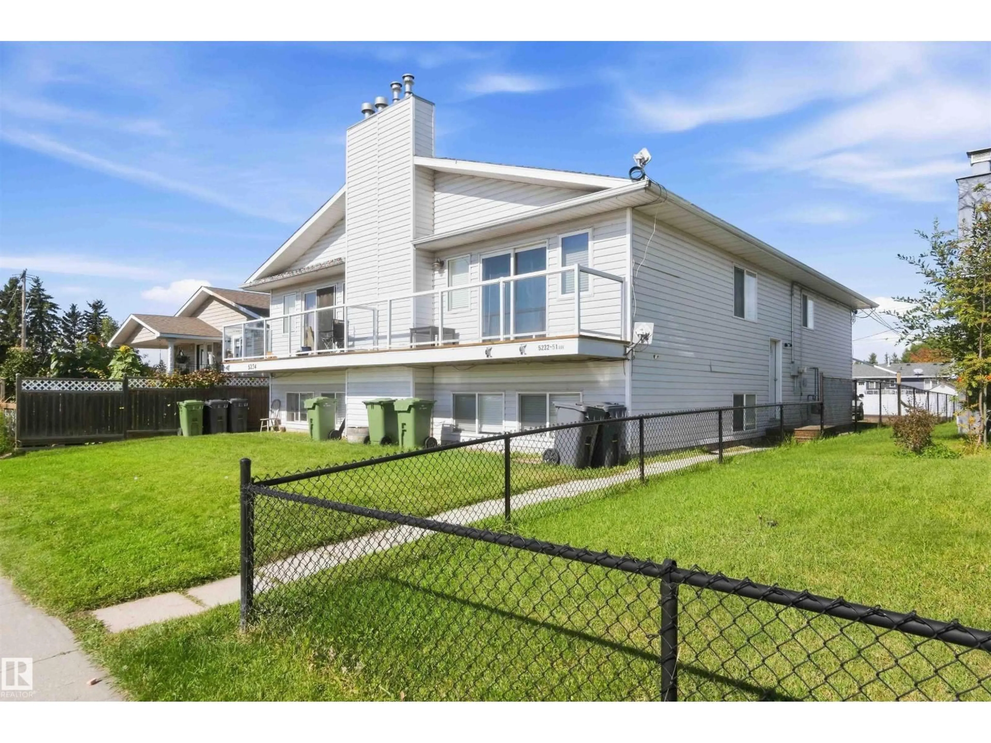 Home with vinyl exterior material, unknown for 5234 51 AV, Wabamun Alberta T0E2K0