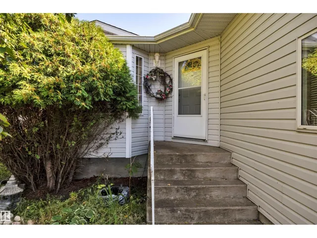 5219 49 ST, Waskatenau 5
