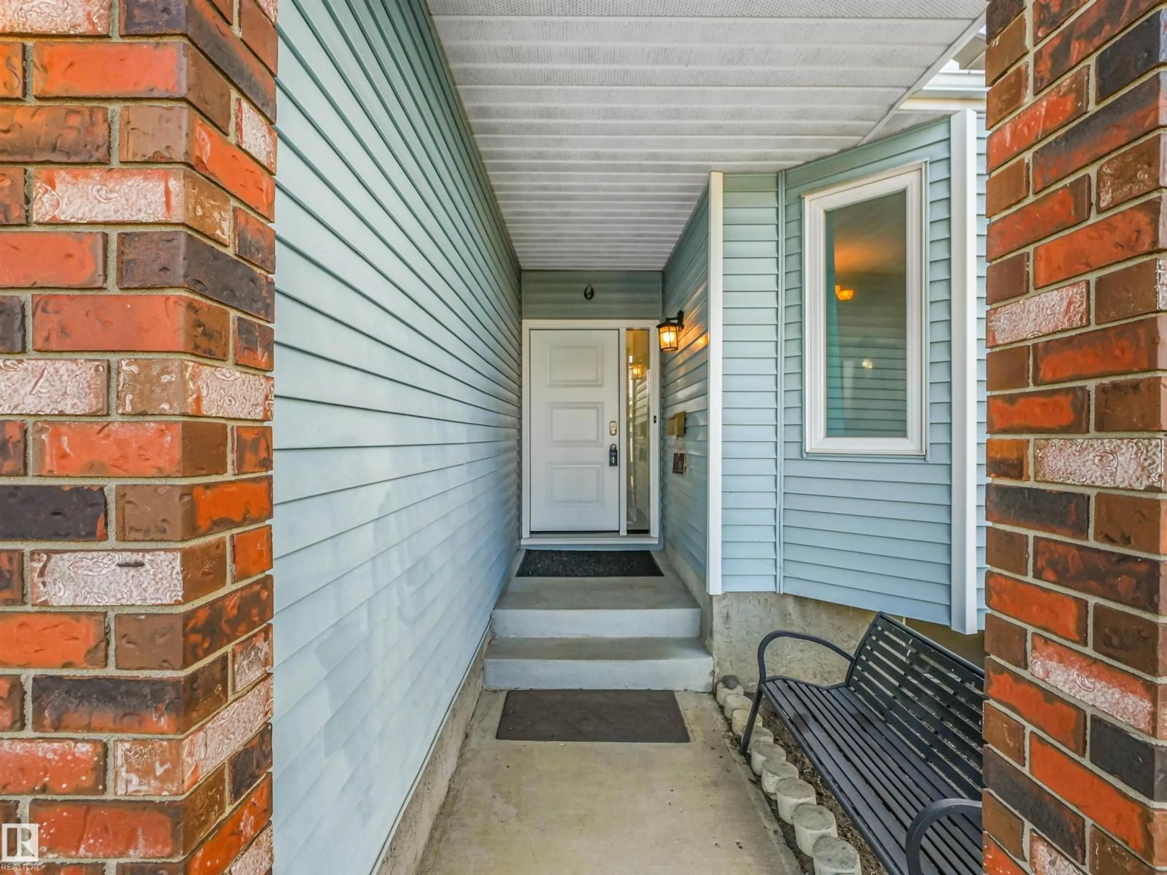 Unknown for 3467 39 ST, Edmonton Alberta T6L3Y9