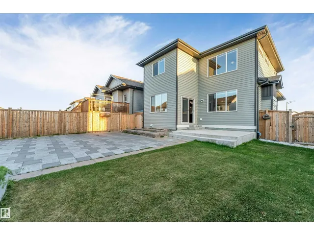 1264 25 AV, Edmonton 4