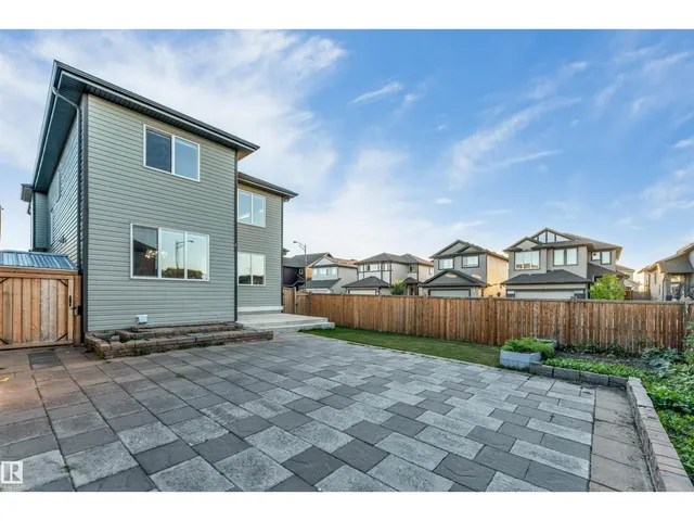 1264 25 AV, Edmonton 5