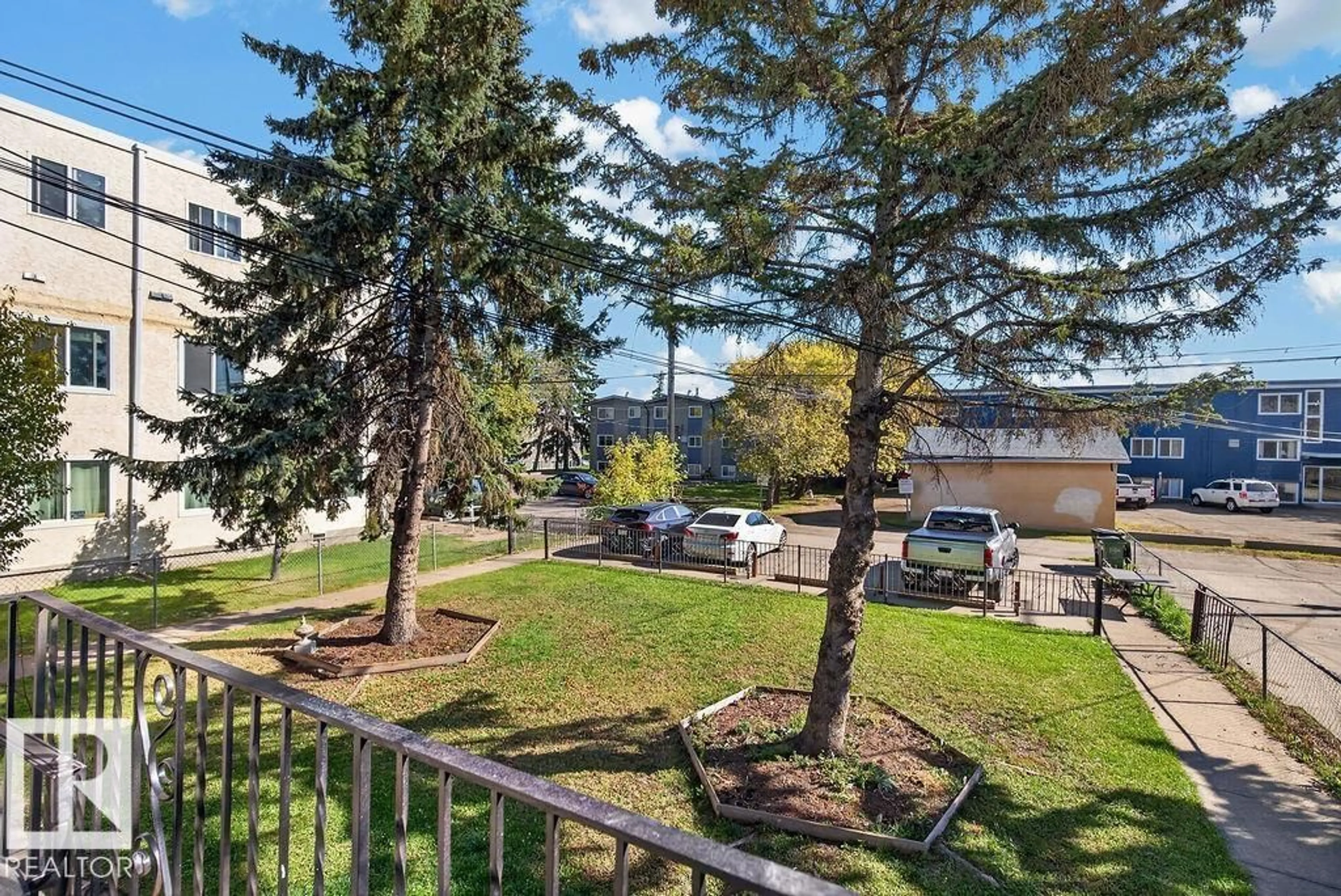 Patio, water/lake/river/ocean view for NW - 10033 155 STREET, Edmonton Alberta T5P2L4