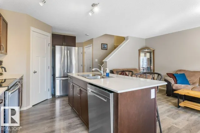 NW - 12217 177 AV, Edmonton 5