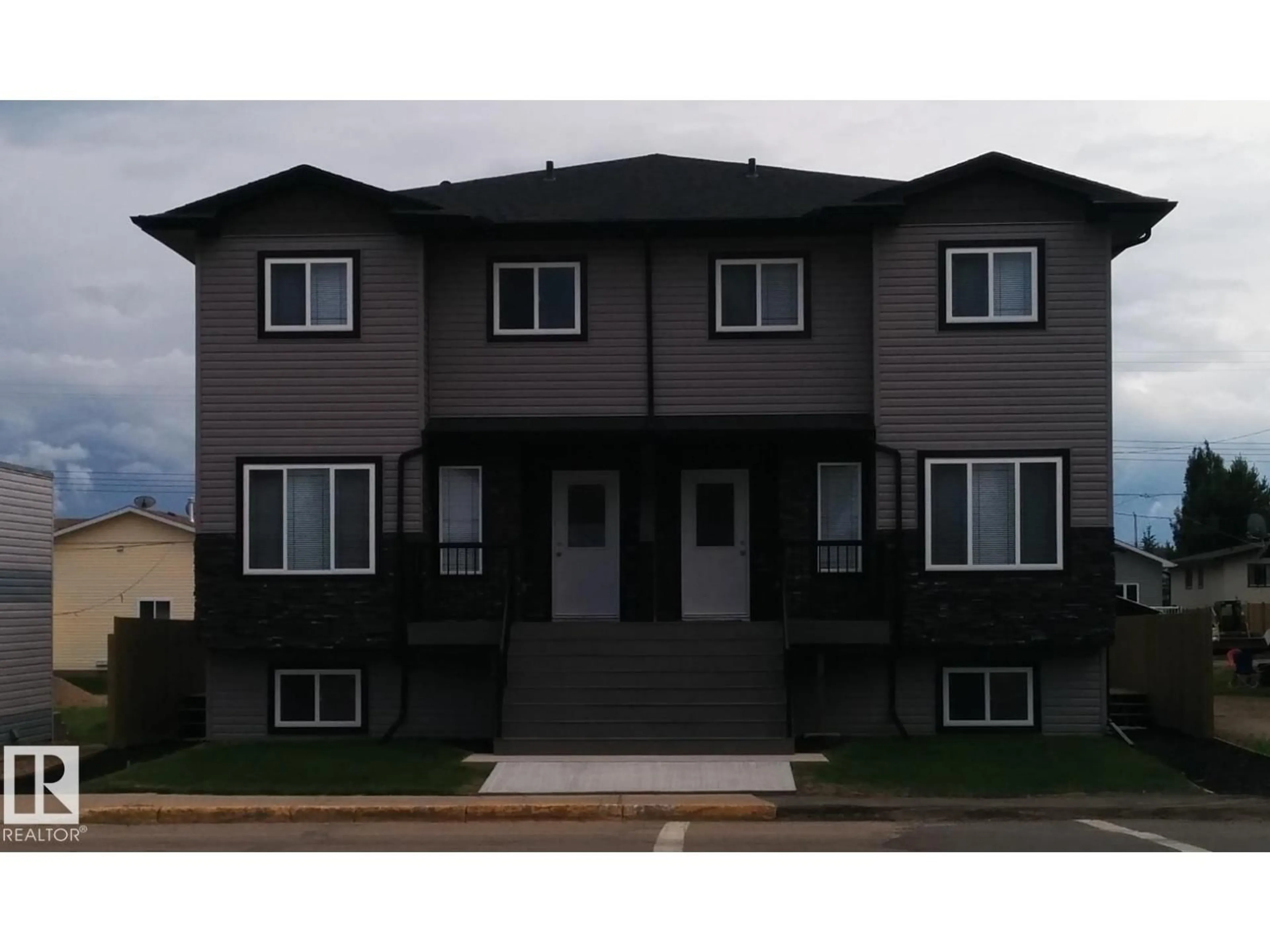 Home with vinyl exterior material, building for 4911 50 AV, Legal Alberta T0G1L0