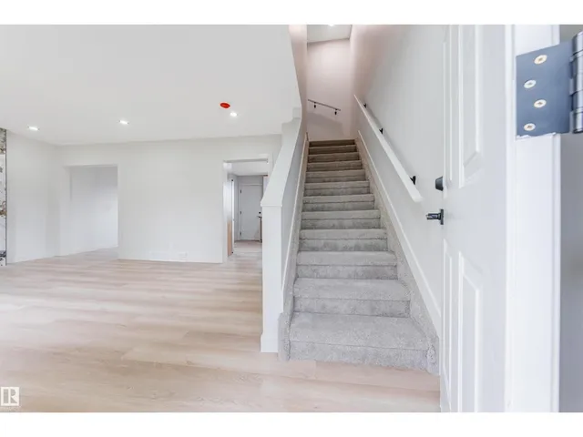 13309 89A ST NW, Edmonton 5