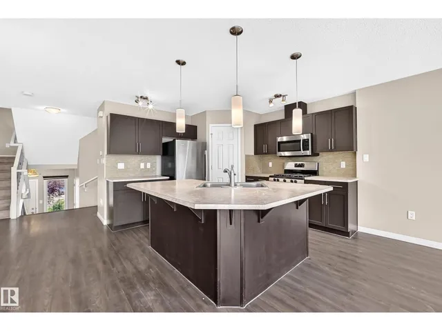 1941 CHAPMAN RD, Edmonton 2