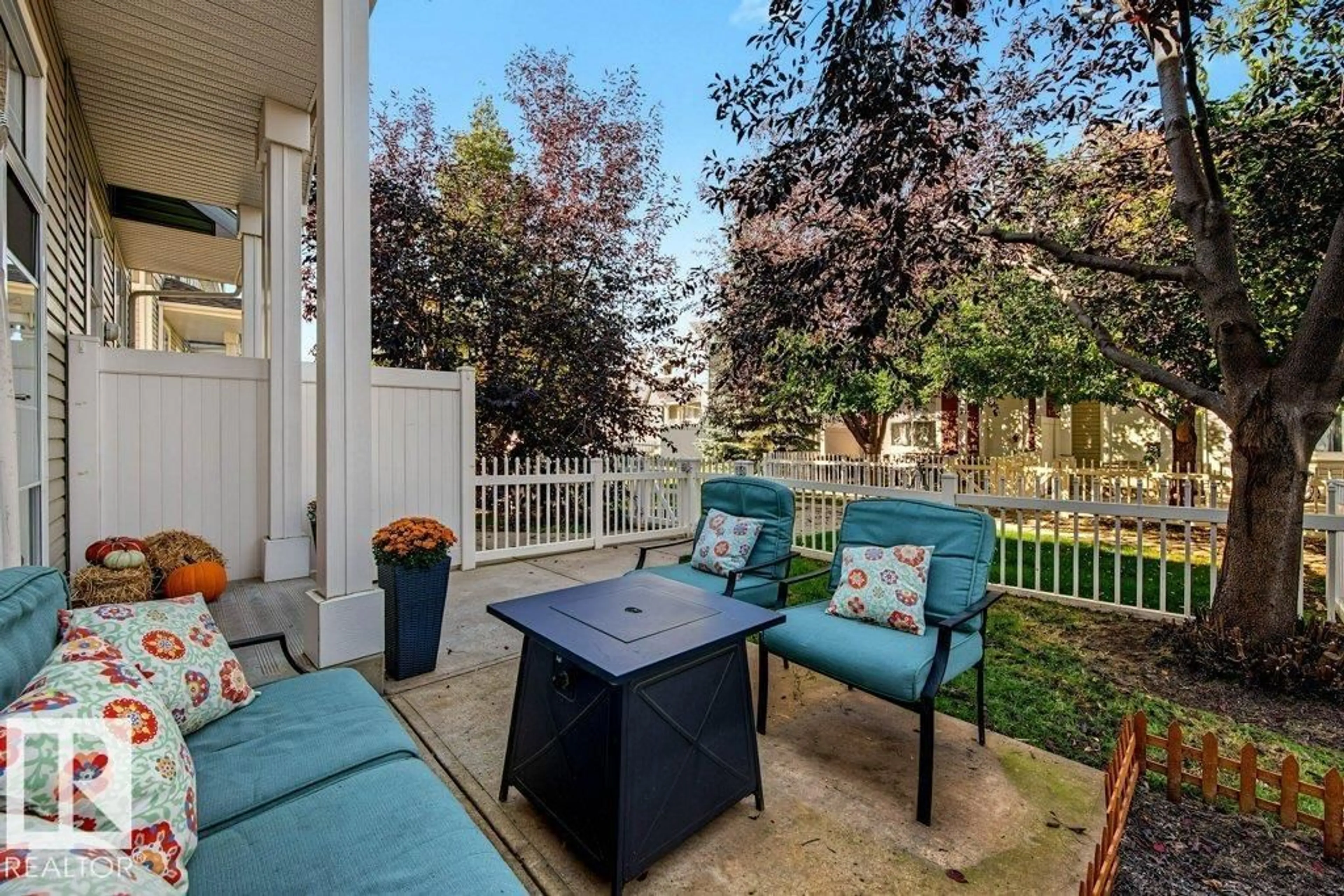 Patio, street for NW - 79 2051 TOWNE CENTRE BV, Edmonton Alberta T6R0G8