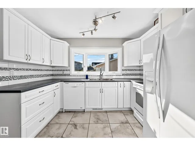 NW - 9828 164 ST, Edmonton 4