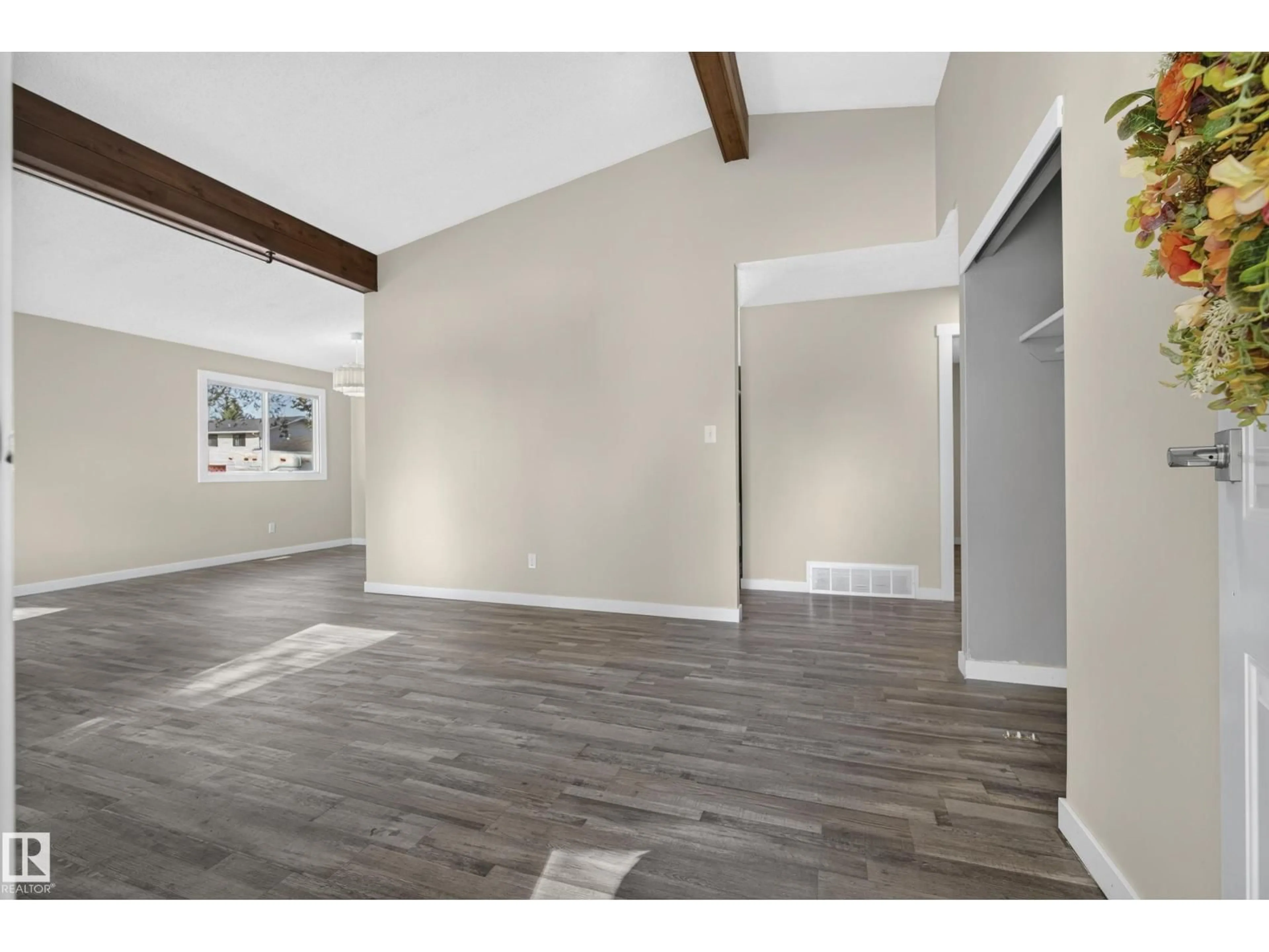 A pic of a room for 64 LORRAINE CR, St. Albert Alberta T8N2R3