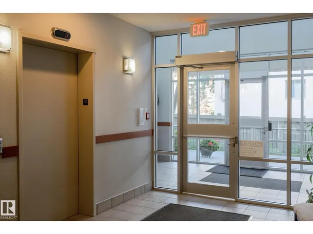 101 - 11140 68 AV, Edmonton 3