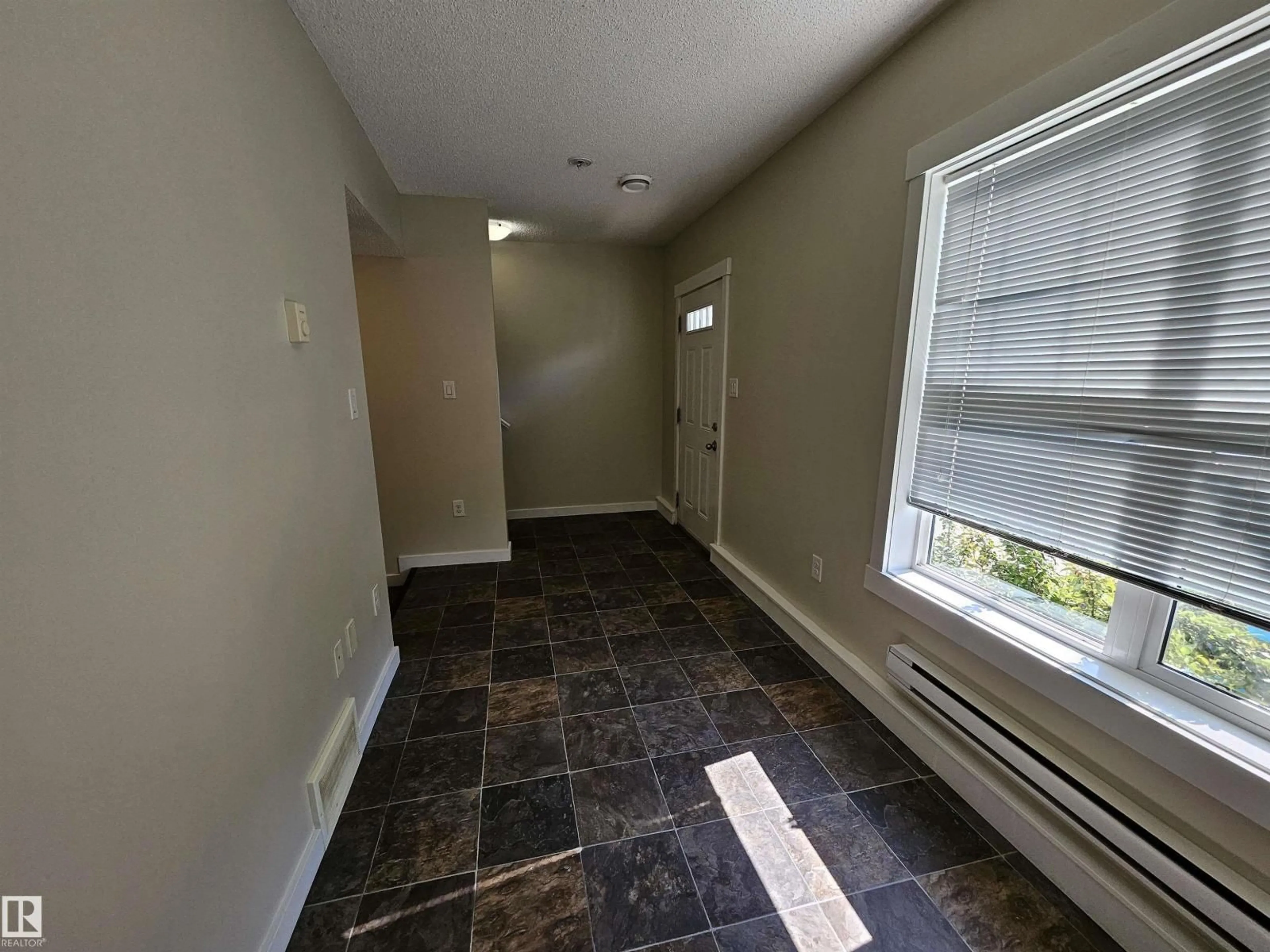 A pic of a room for 903 - 69 CRYSTALLINA NERA WY, Edmonton Alberta T5Z0N6