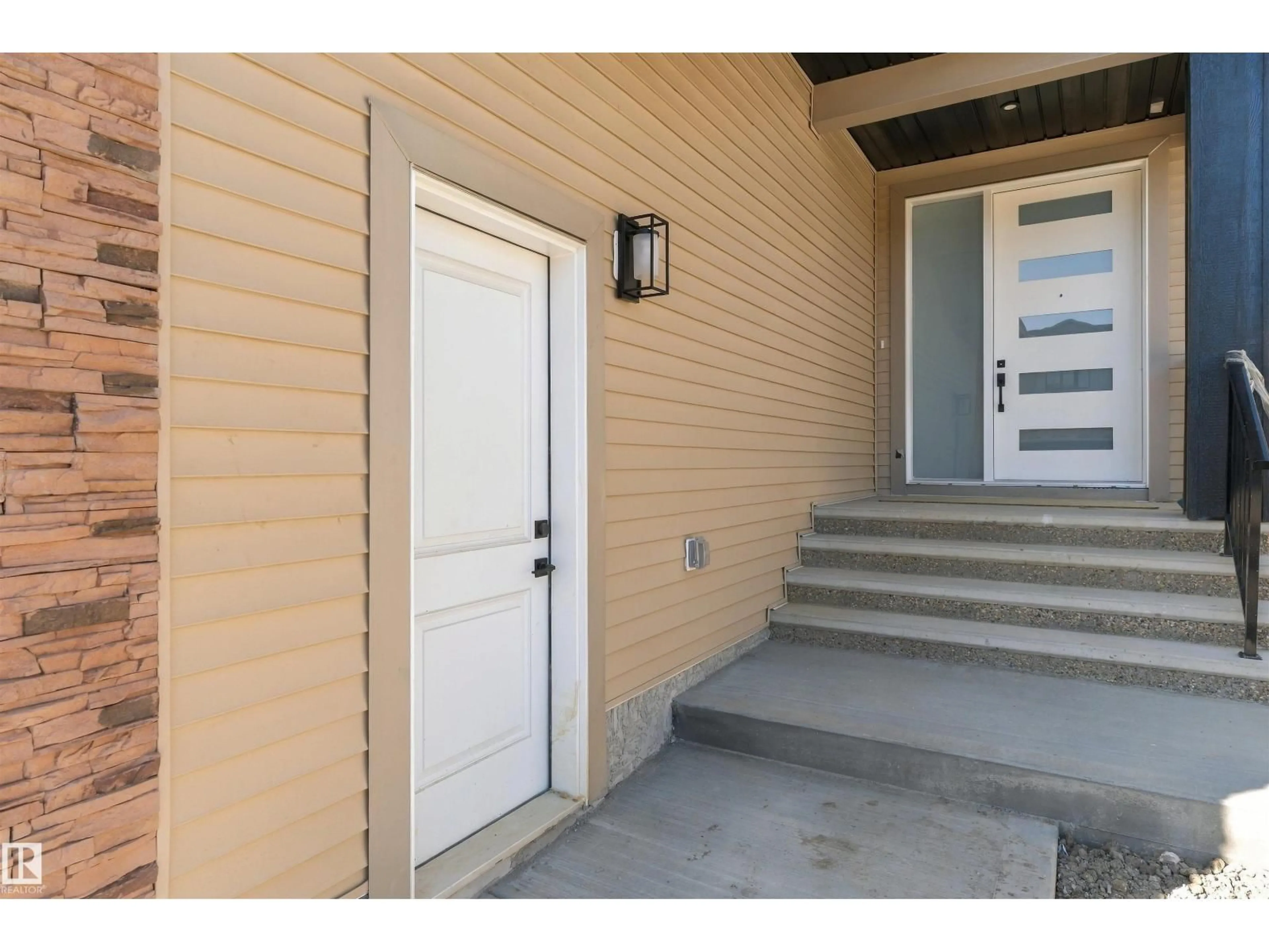 Indoor entryway for 2720 63 AV, Rural Leduc County Alberta T4X3A4