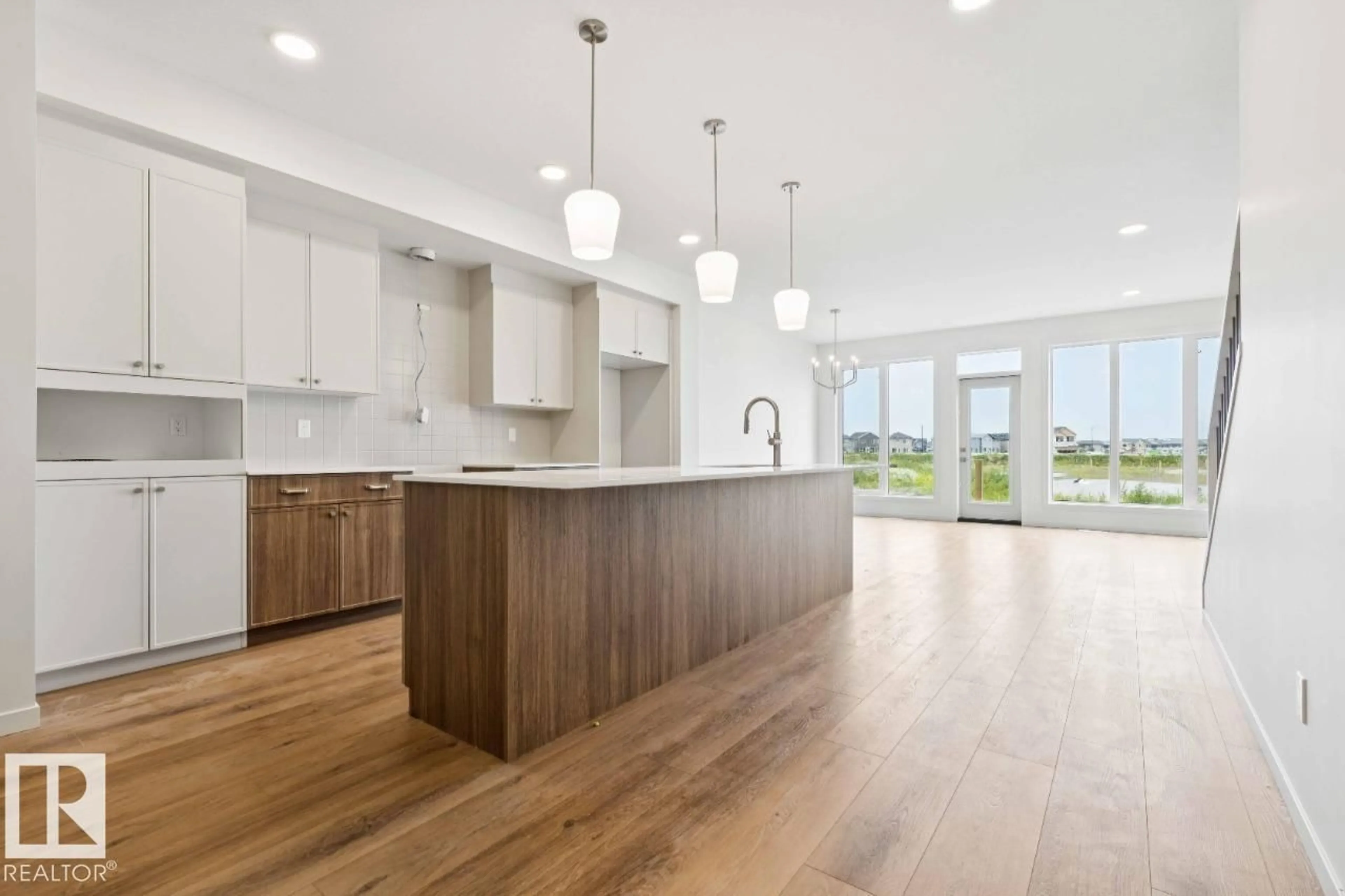 Open concept kitchen, unknown for 194 STETSON LO, Ardrossan Alberta T8E2E4