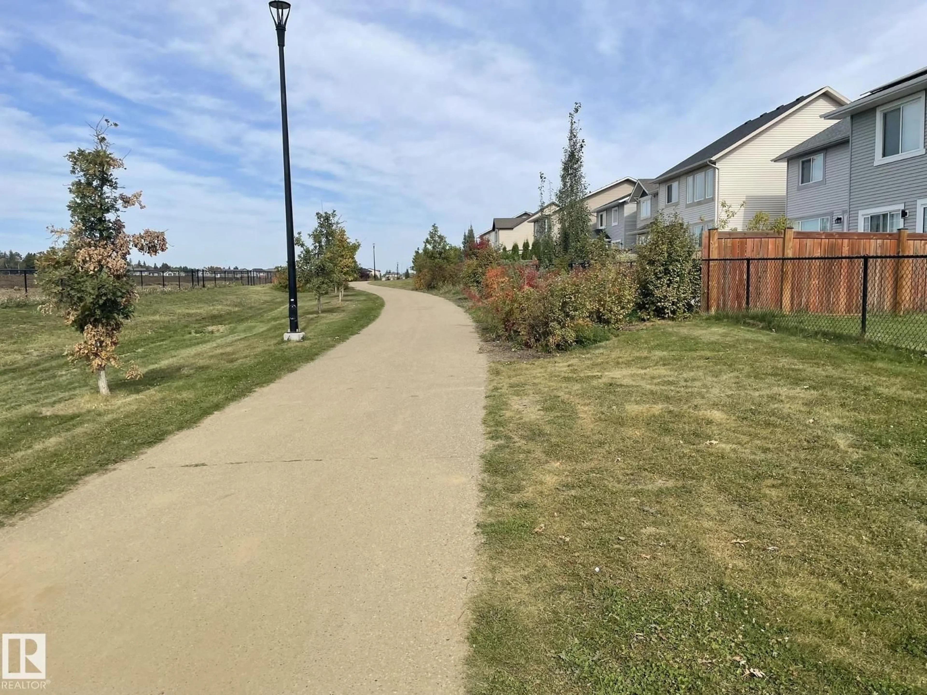 Unknown for 7939 ERASMUS CR, Edmonton Alberta T6M0S2