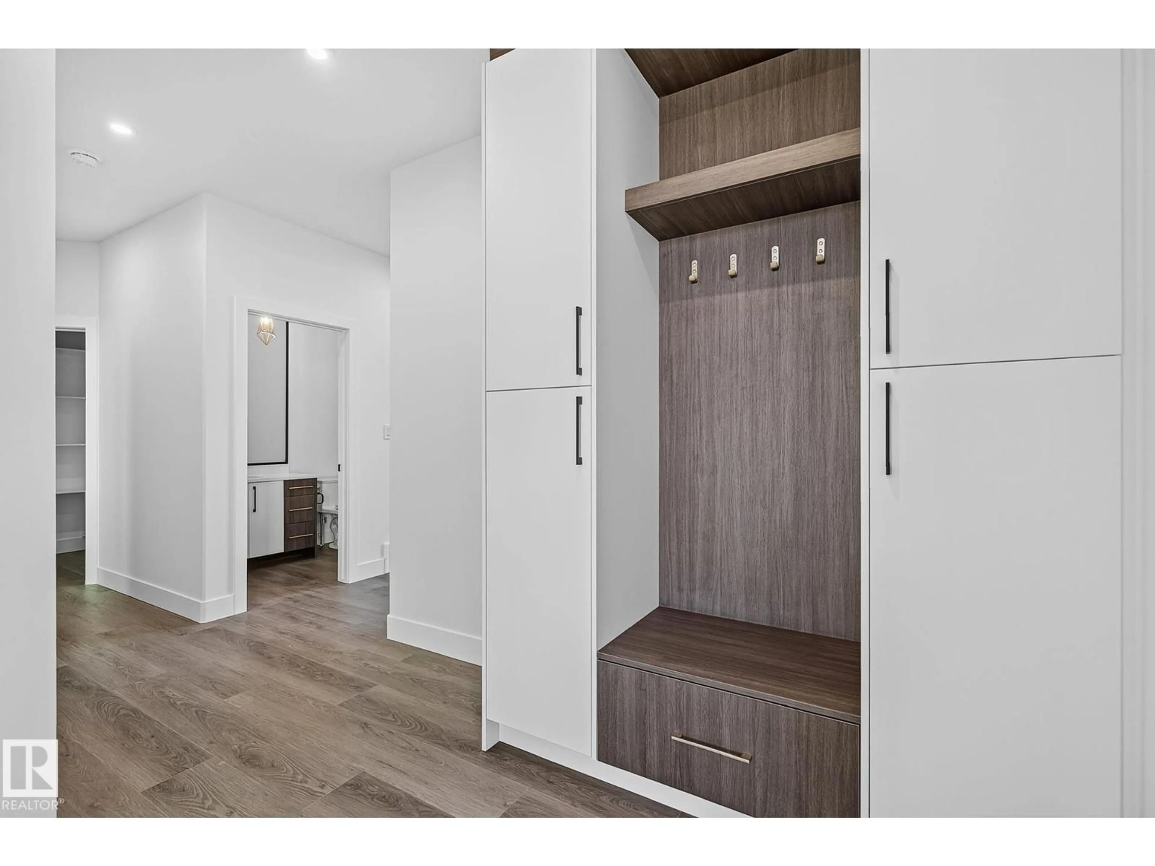 Storage room or clothes room or walk-in closet for 86 WYNN RD, Fort Saskatchewan Alberta T8L3X9