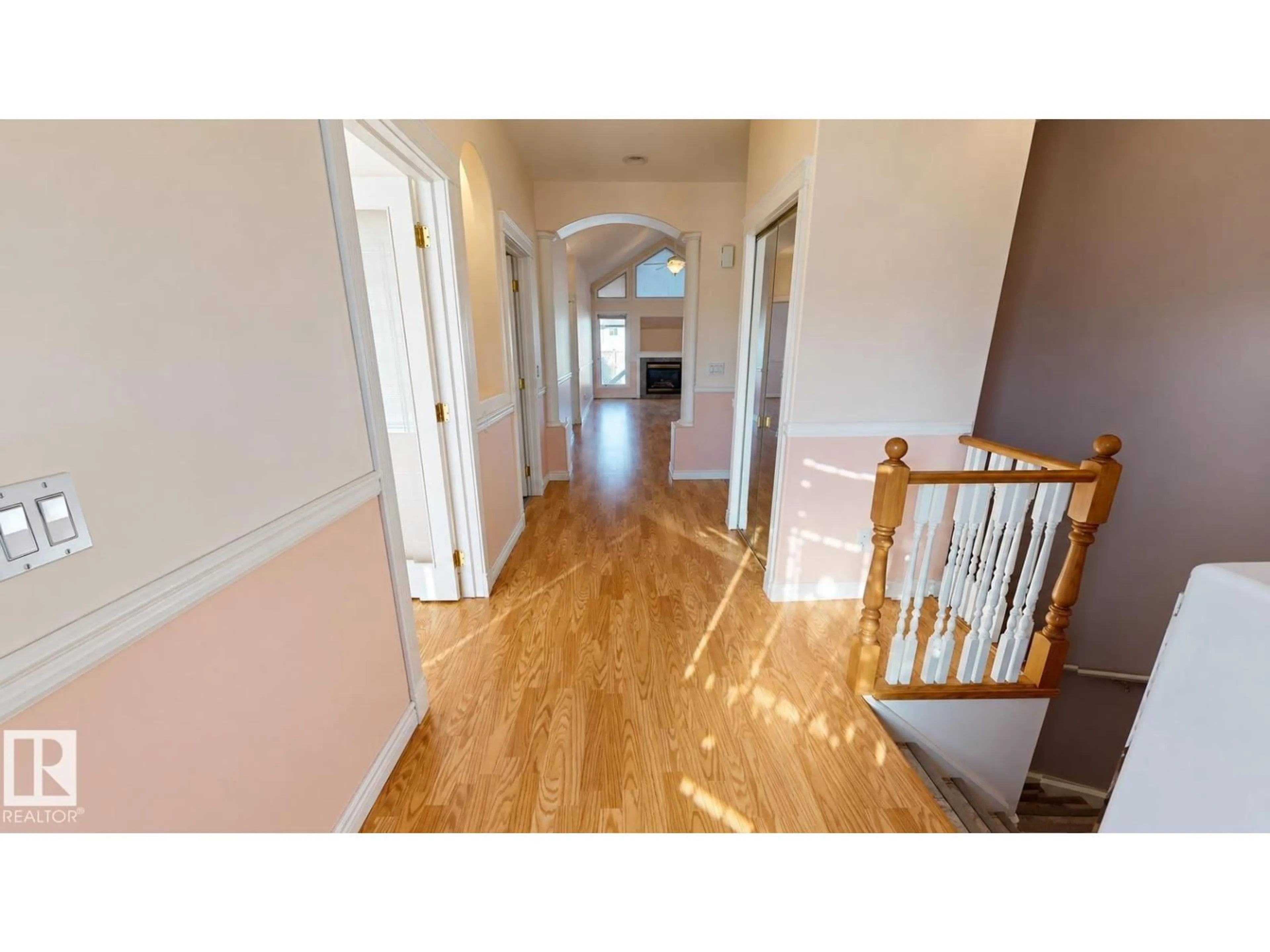 Indoor entryway for 323 RAVINE VILLAS, Leduc Alberta T9E8H3