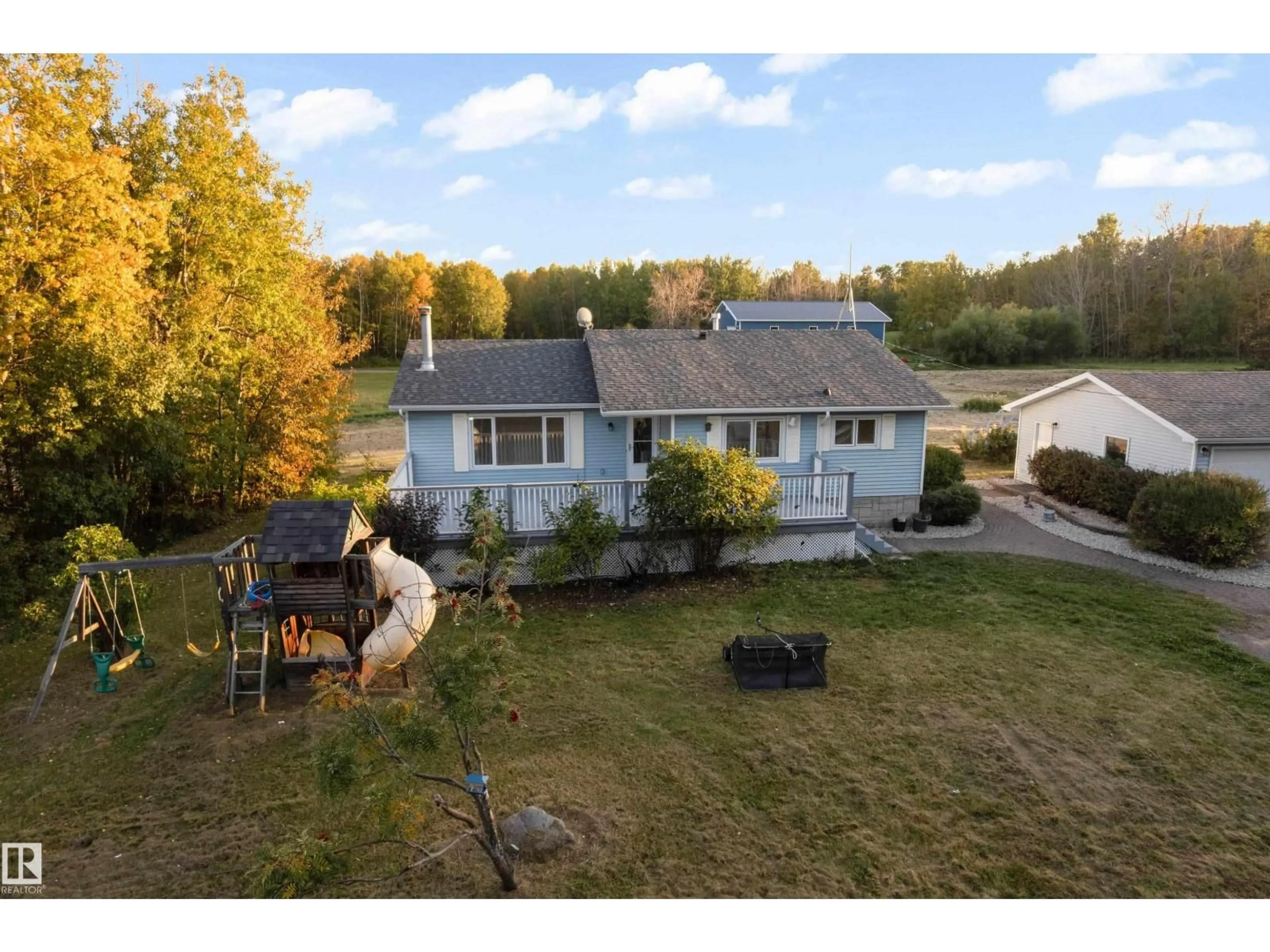 A pic from outside/outdoor area/front of a property/back of a property/a pic from drone, water/lake/river/ocean view for 52314 RGE ROAD 215, Rural Strathcona County Alberta T8E1B6