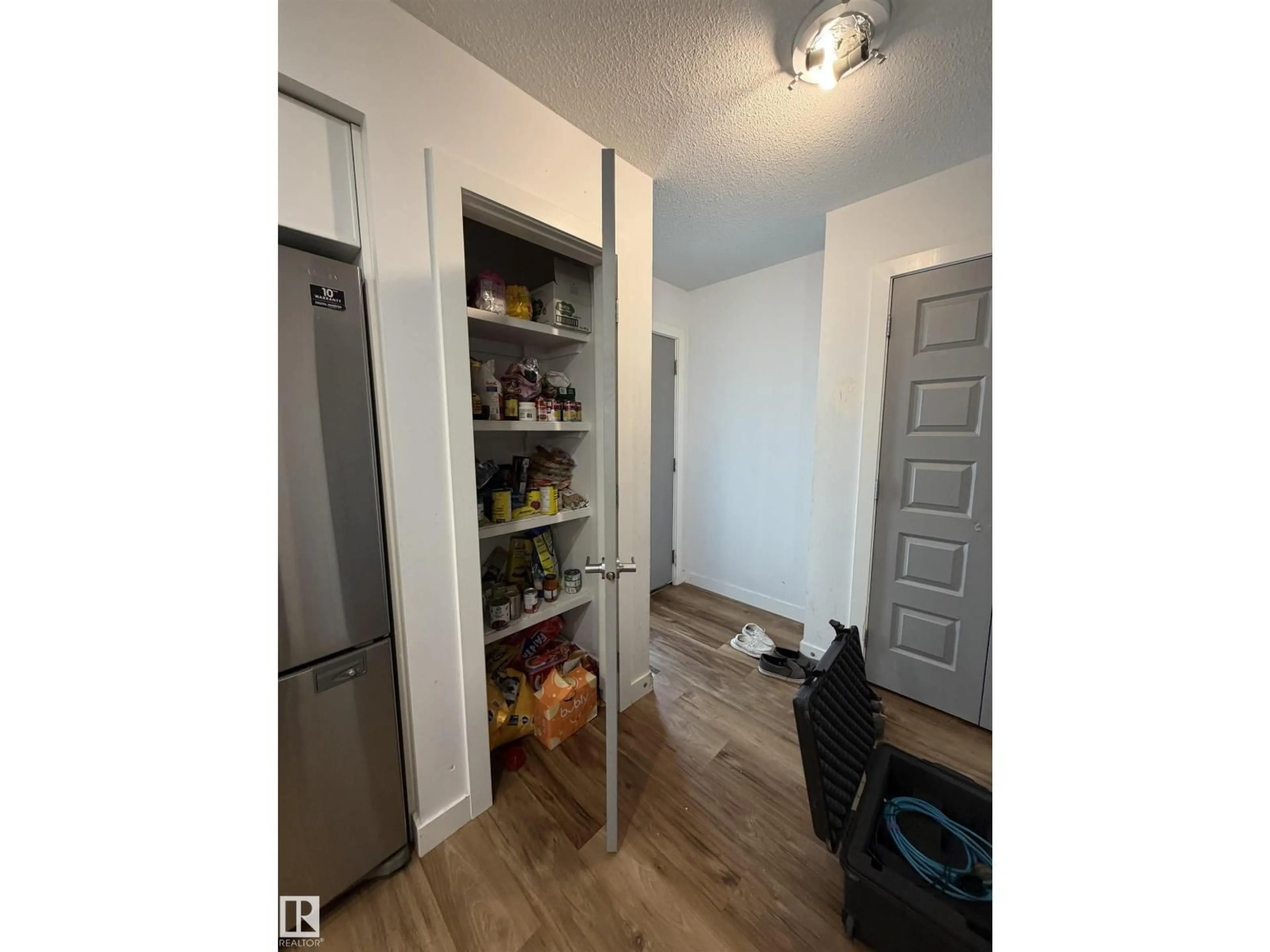 A pic of a room for NW - 11442 82 ST, Edmonton Alberta T5B2V4