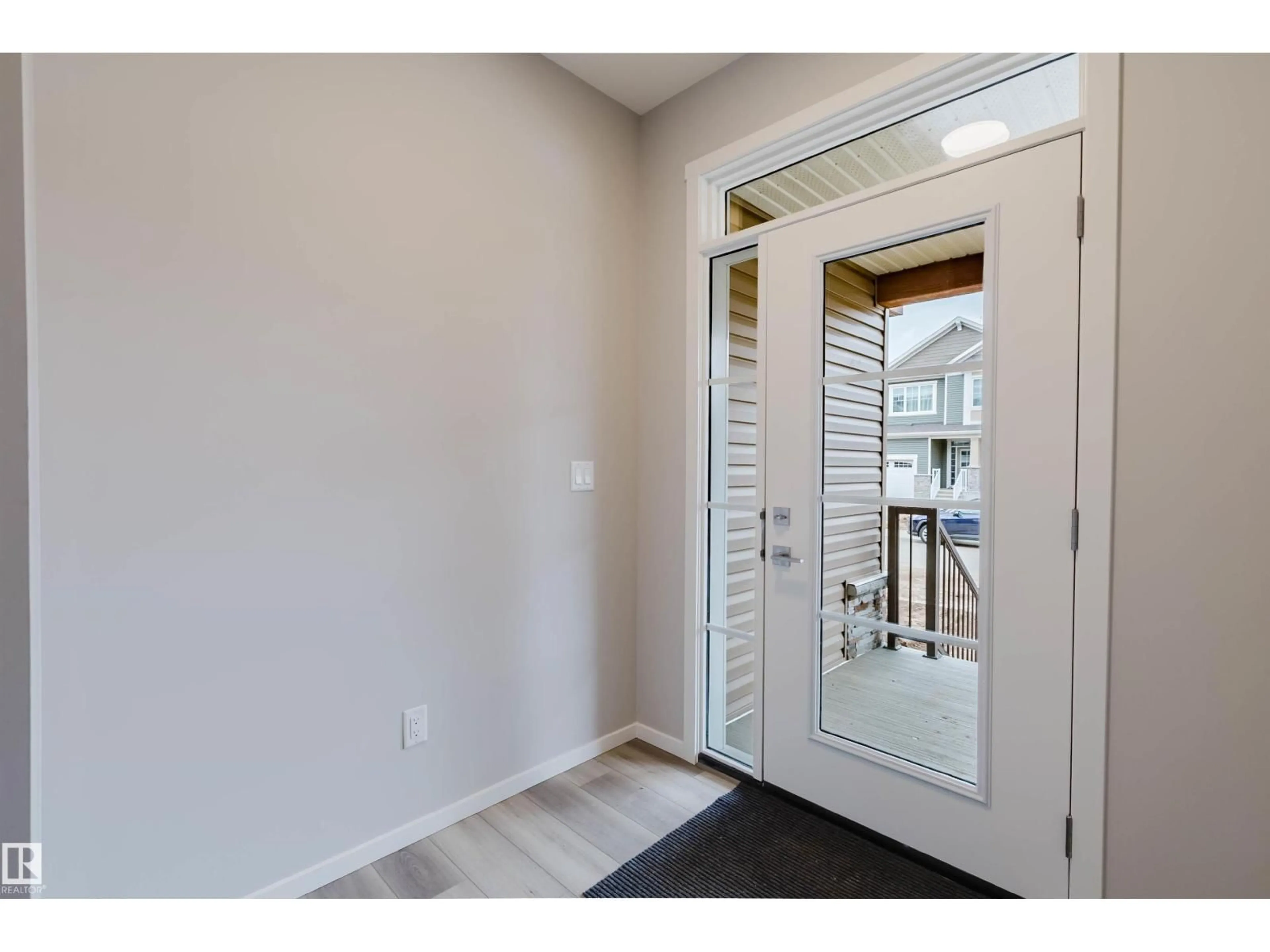 Indoor entryway for NW - 1523 206 ST, Edmonton Alberta T6M2X6