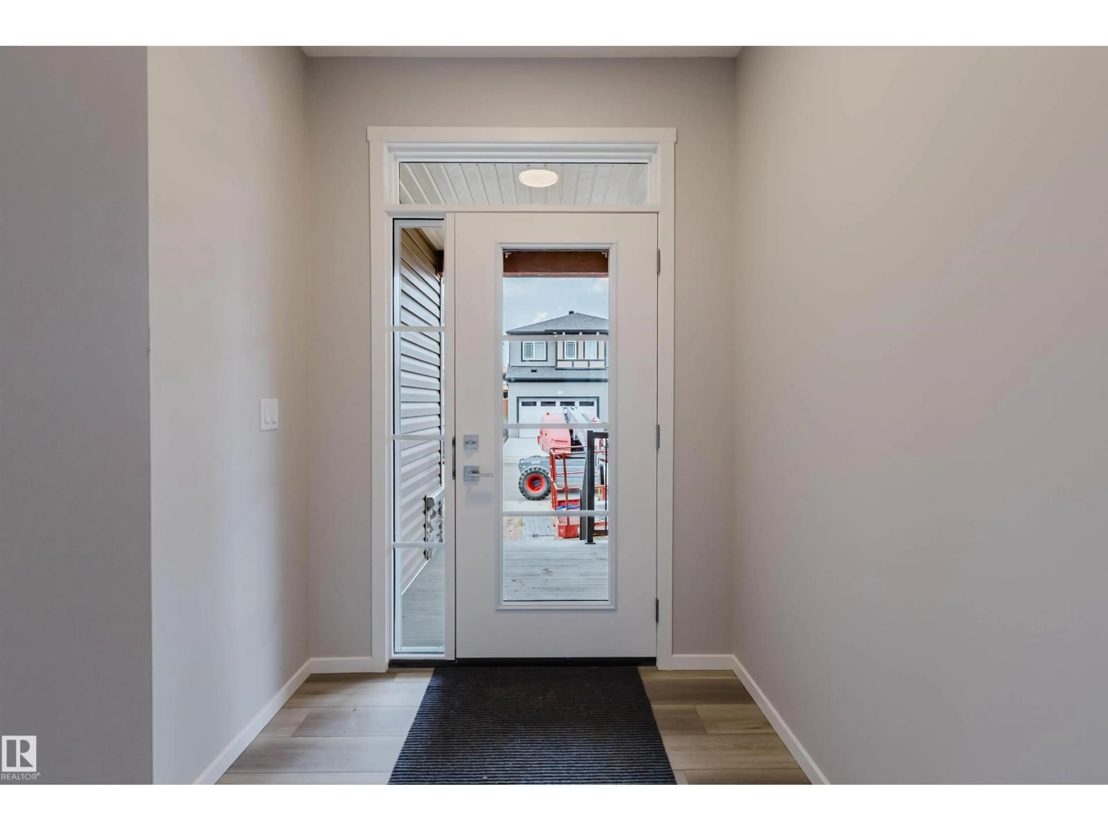 Indoor entryway for NW - 1523 206 ST, Edmonton Alberta T6M2X6