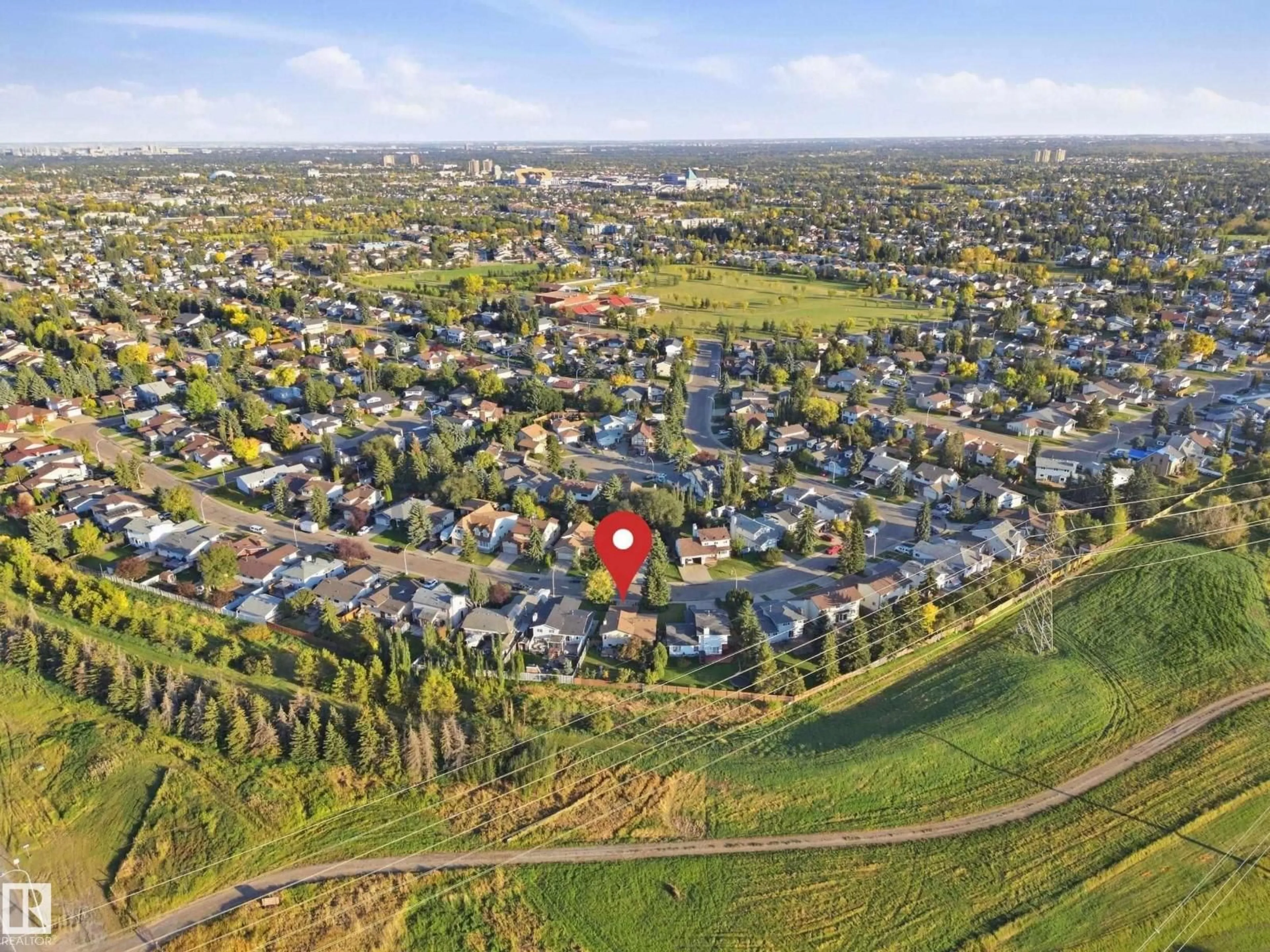 A pic from outside/outdoor area/front of a property/back of a property/a pic from drone, street for NW - 9936 190 ST, Edmonton Alberta T5T3X3