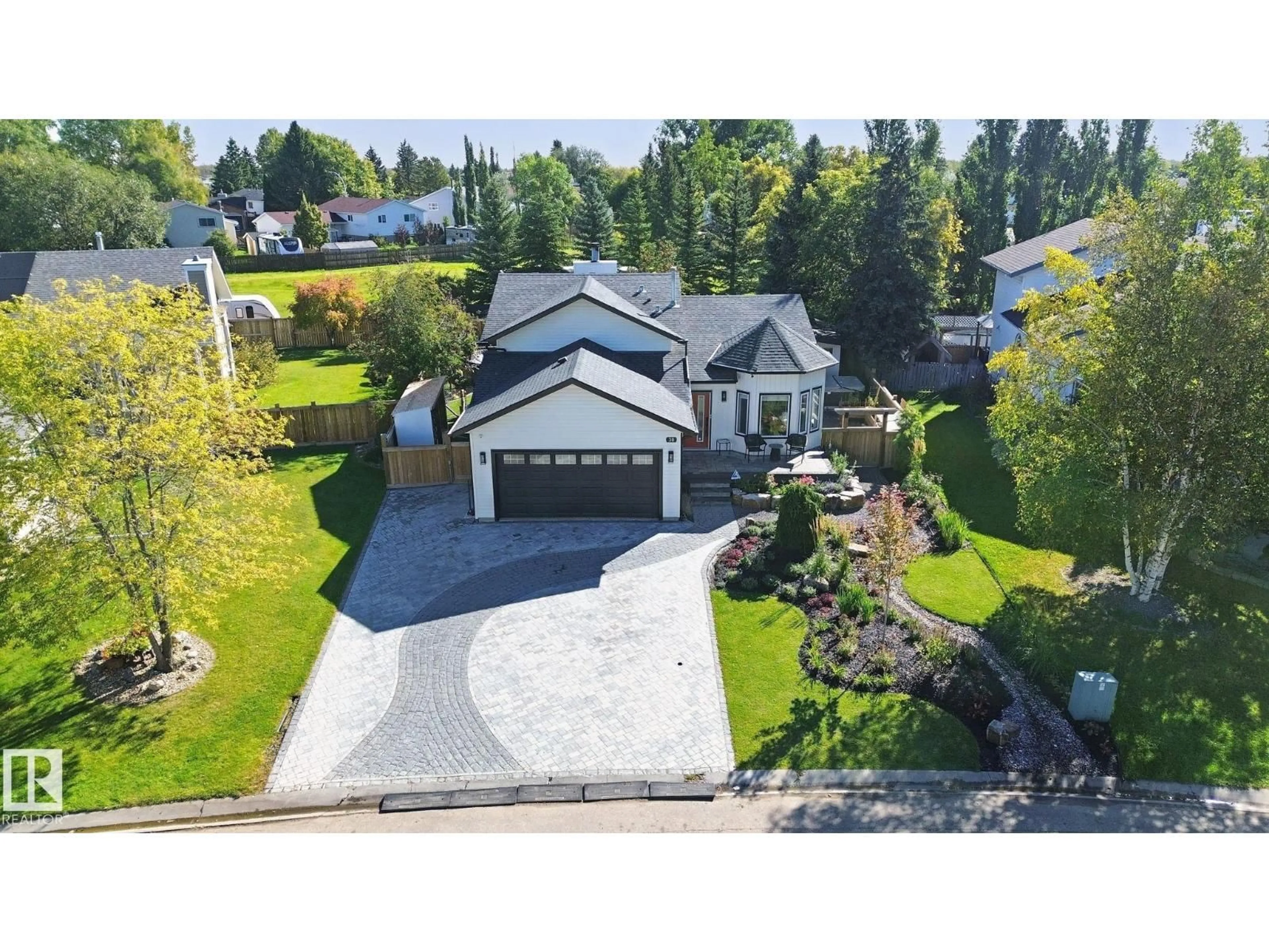 A pic from outside/outdoor area/front of a property/back of a property/a pic from drone, street for 38 MENALTA PL, Cardiff Alberta T8R1N2
