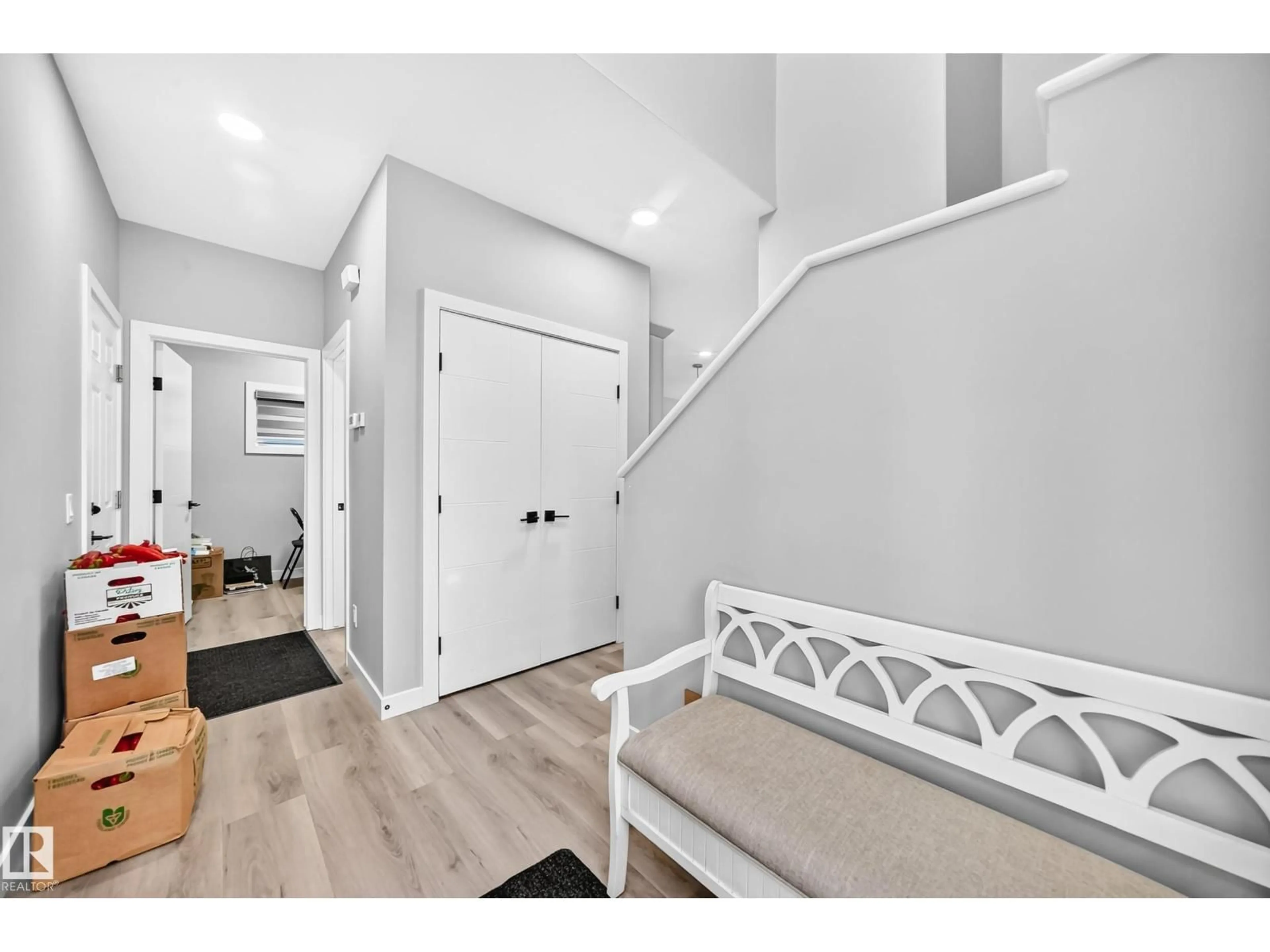Indoor entryway for NW - 2415 194 ST, Edmonton Alberta T6M1P5