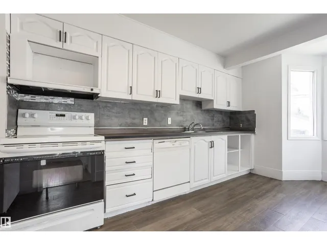 13716 115 AV, Edmonton 2