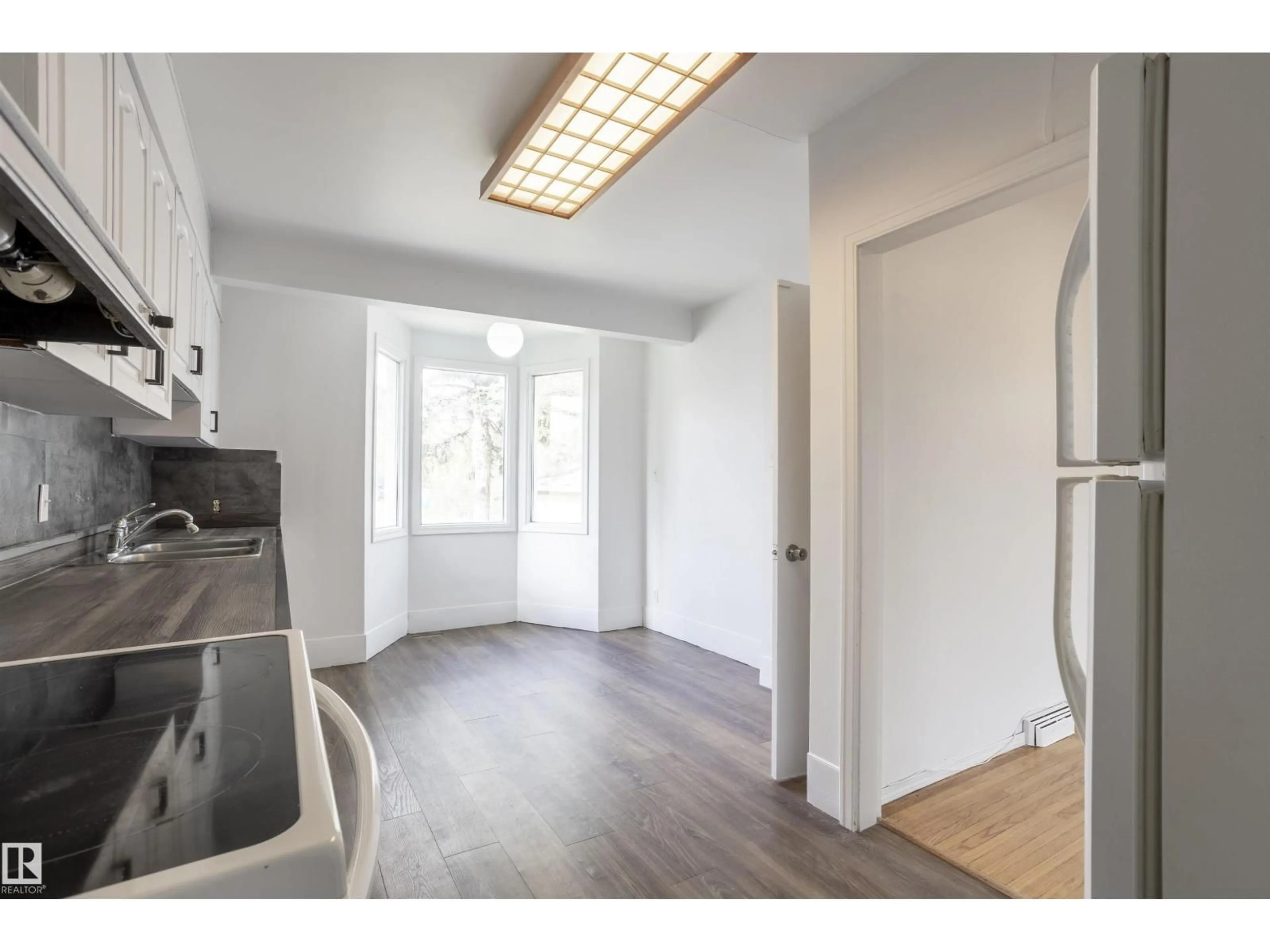 A pic of a room for 13716 115 AV, Edmonton Alberta T5M3B3