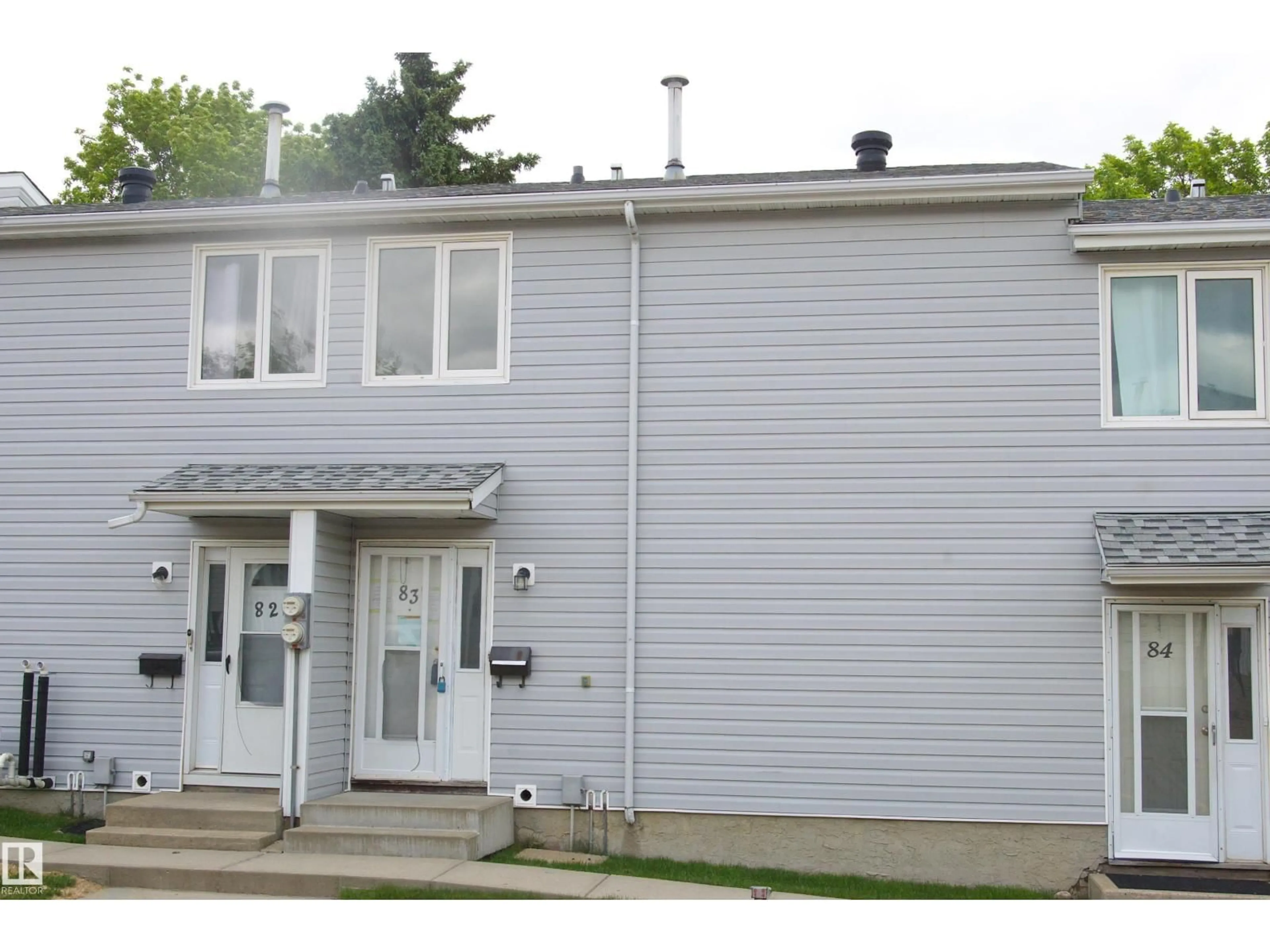 Home with vinyl exterior material, building for 83 AMBERLY CO, Edmonton Alberta T5A2H9