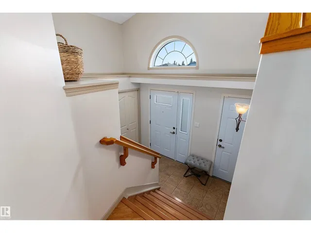 1046 BLACKBURN CL, Edmonton 5