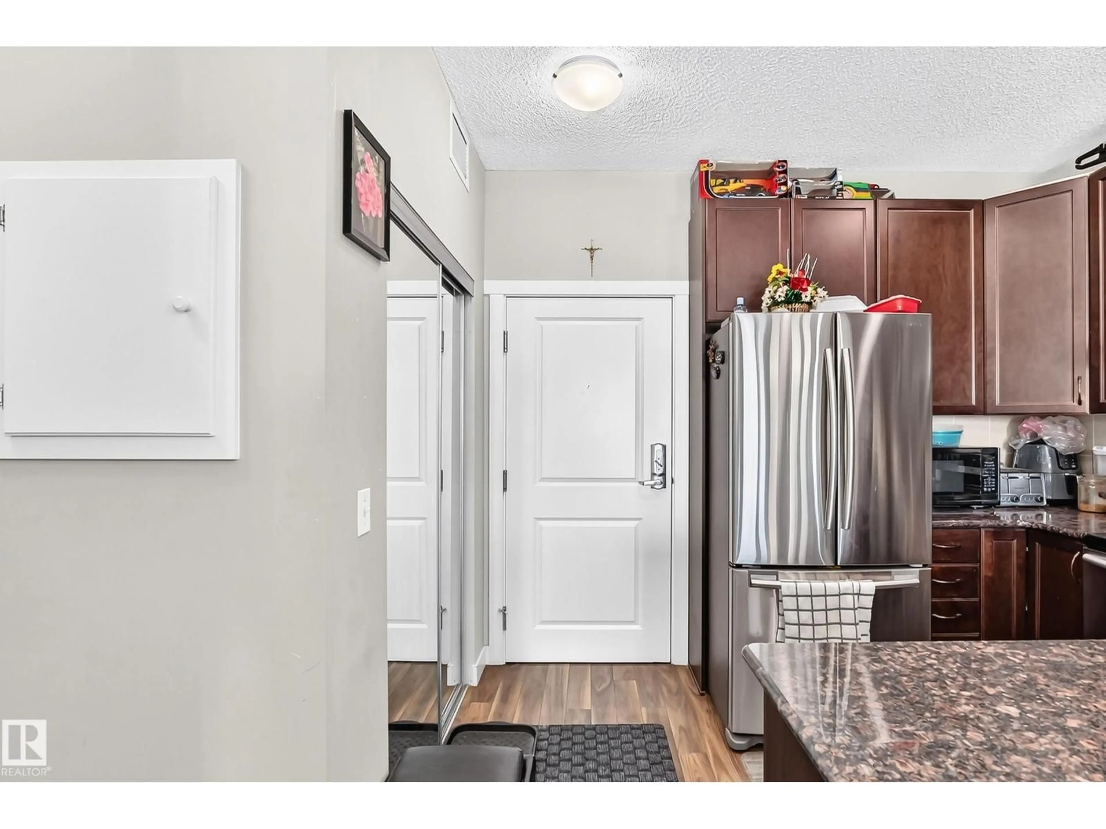 Indoor entryway for #404 - 12804 140 AV, Edmonton Alberta T6V0M3