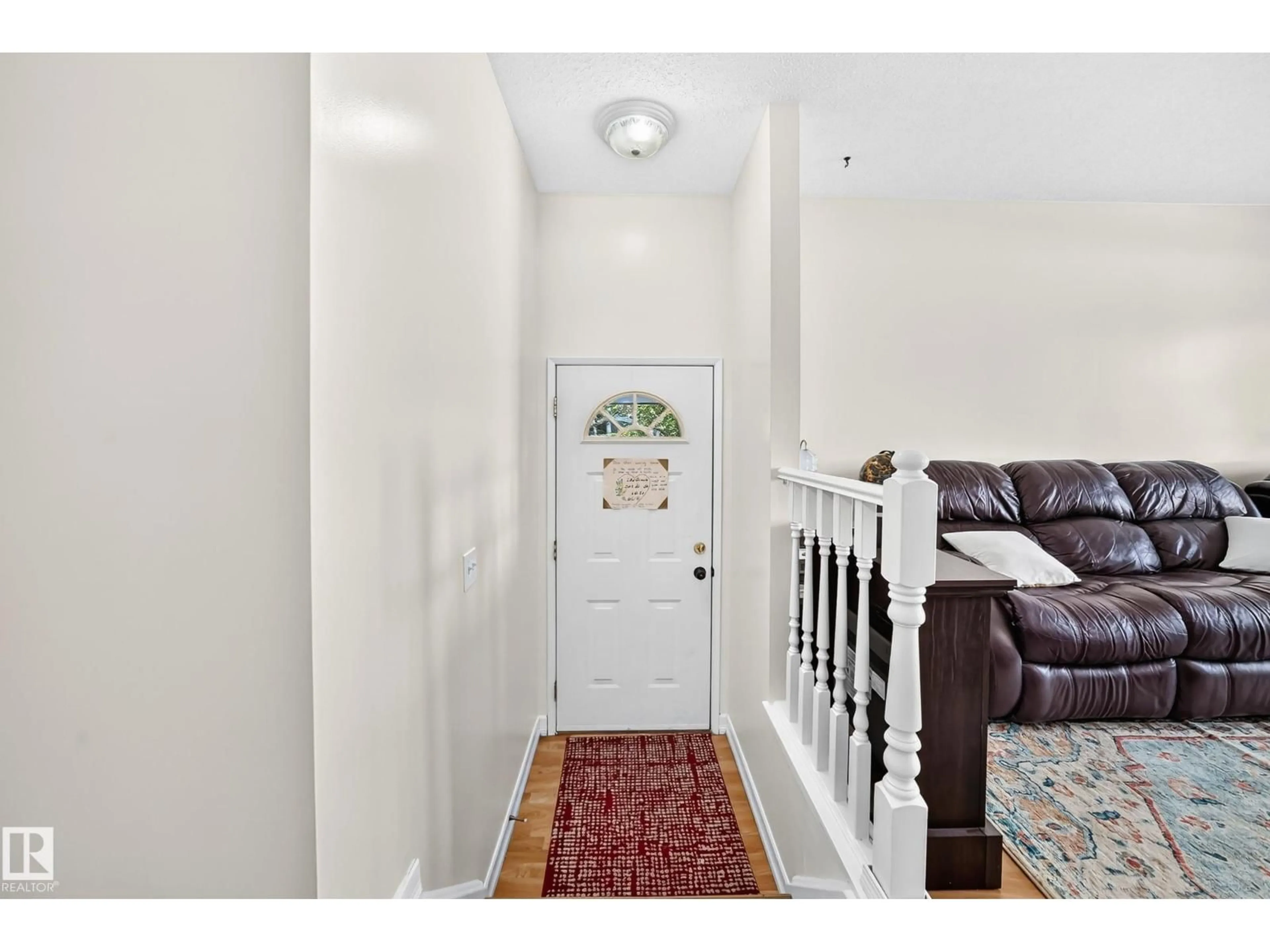 Indoor entryway for 11007 173A AV, Edmonton Alberta T5X3Y9
