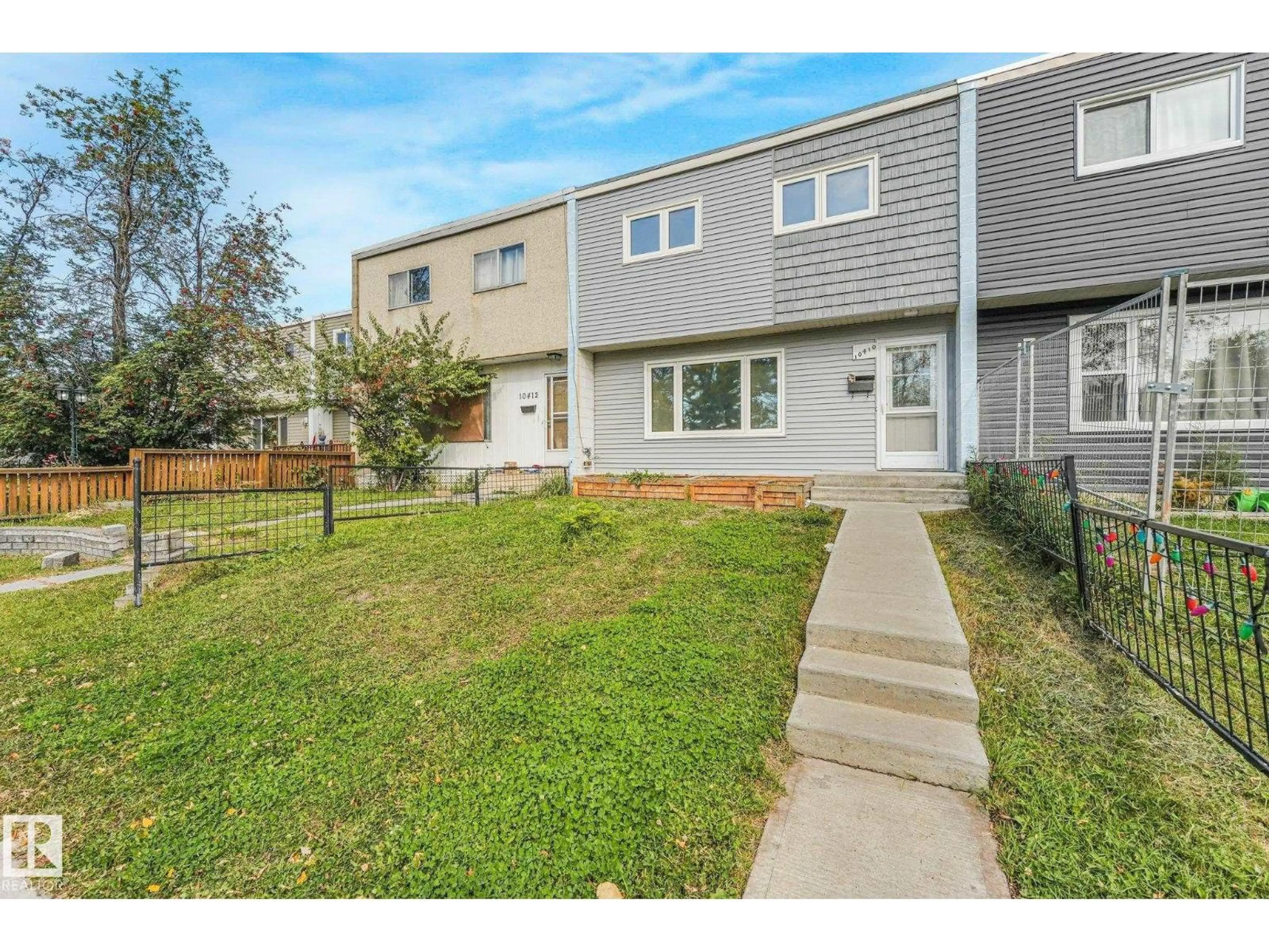 A pic from outside/outdoor area/front of a property/back of a property/a pic from drone, street for 10410 LAUDER AV, Edmonton Alberta T5E5P8