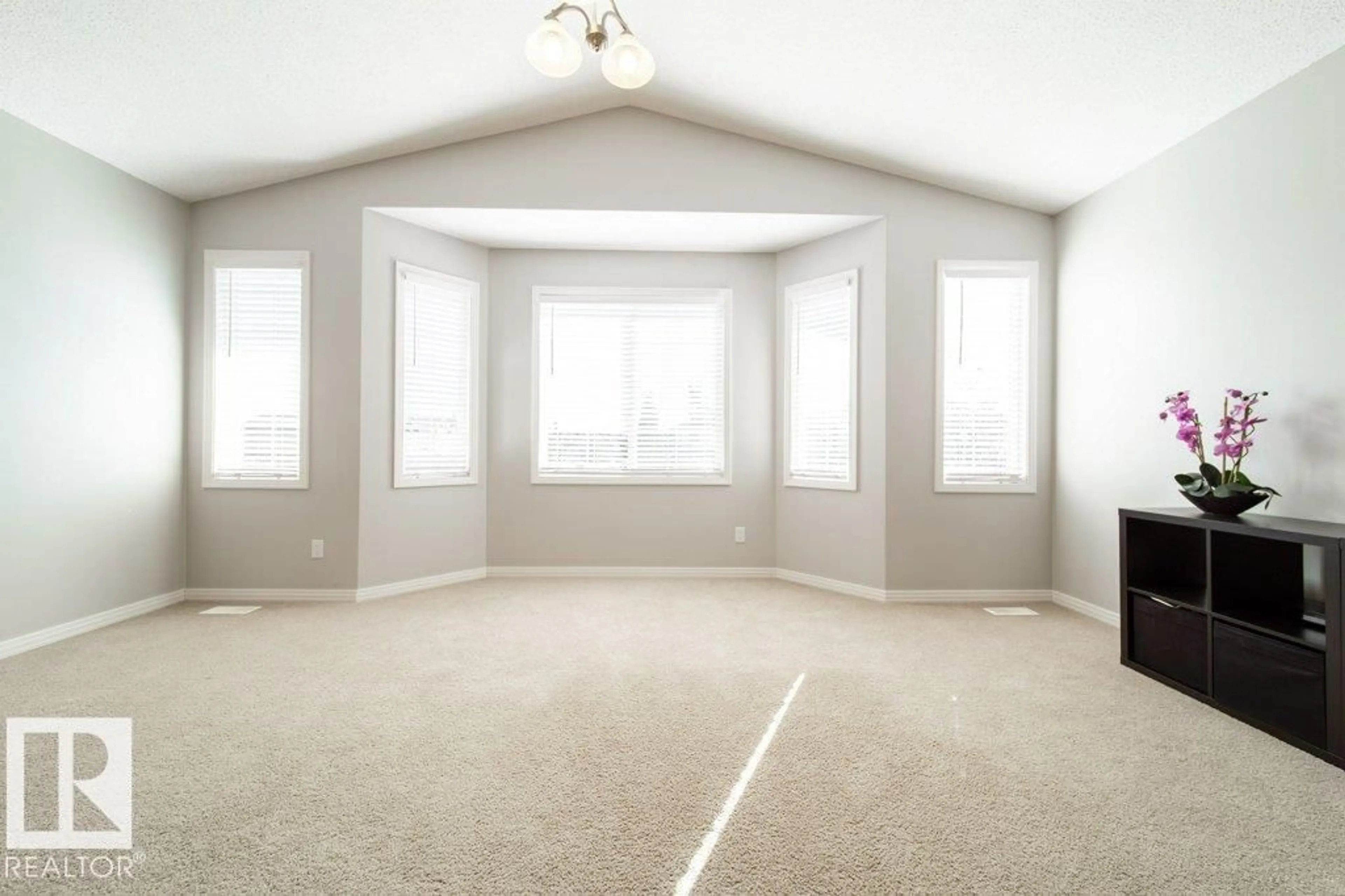 A pic of a room for NW - 16120 138 ST, Edmonton Alberta T6V0E2