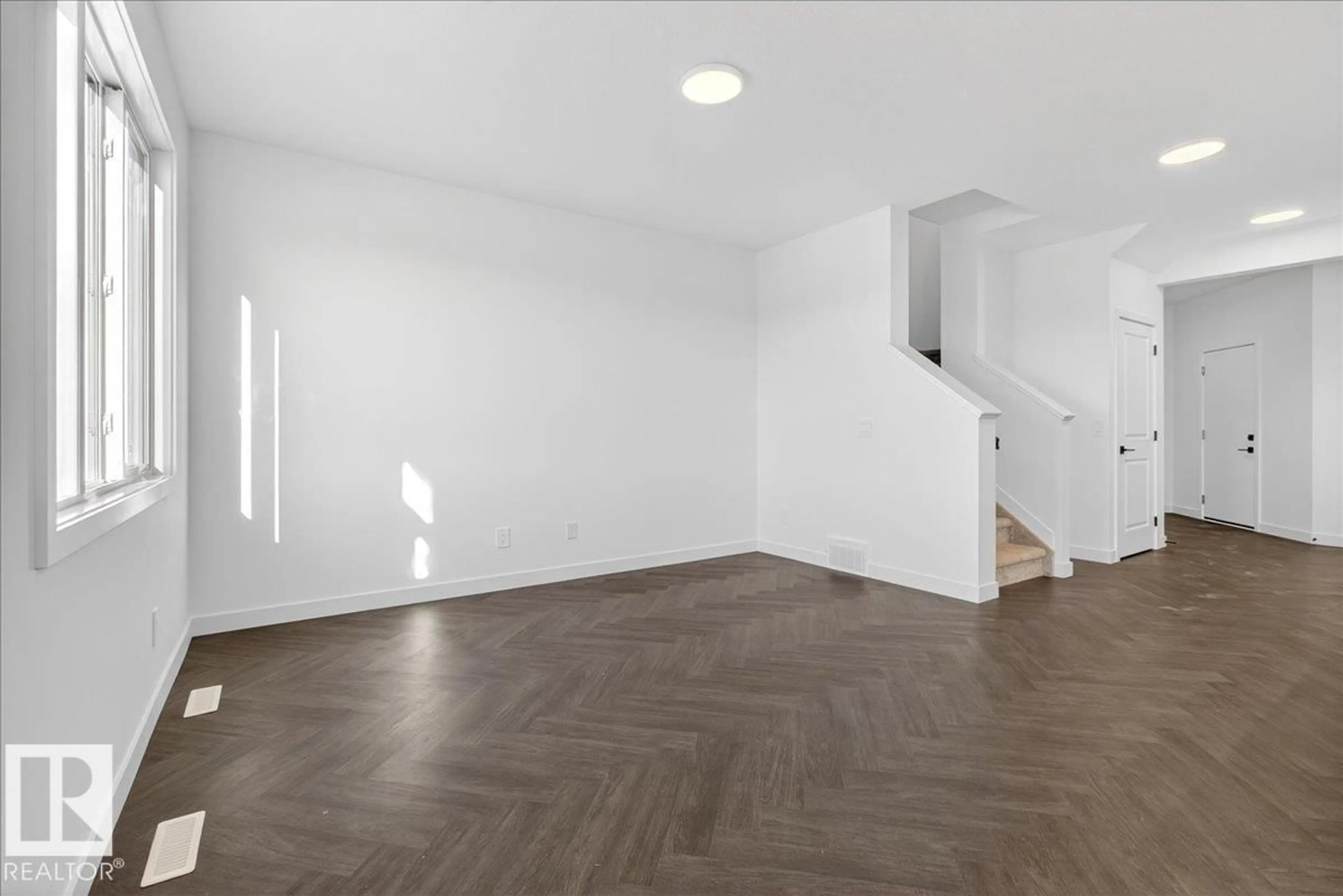 A pic of a room for 2106 CROSSBILL LN, Edmonton Alberta T5S0W3