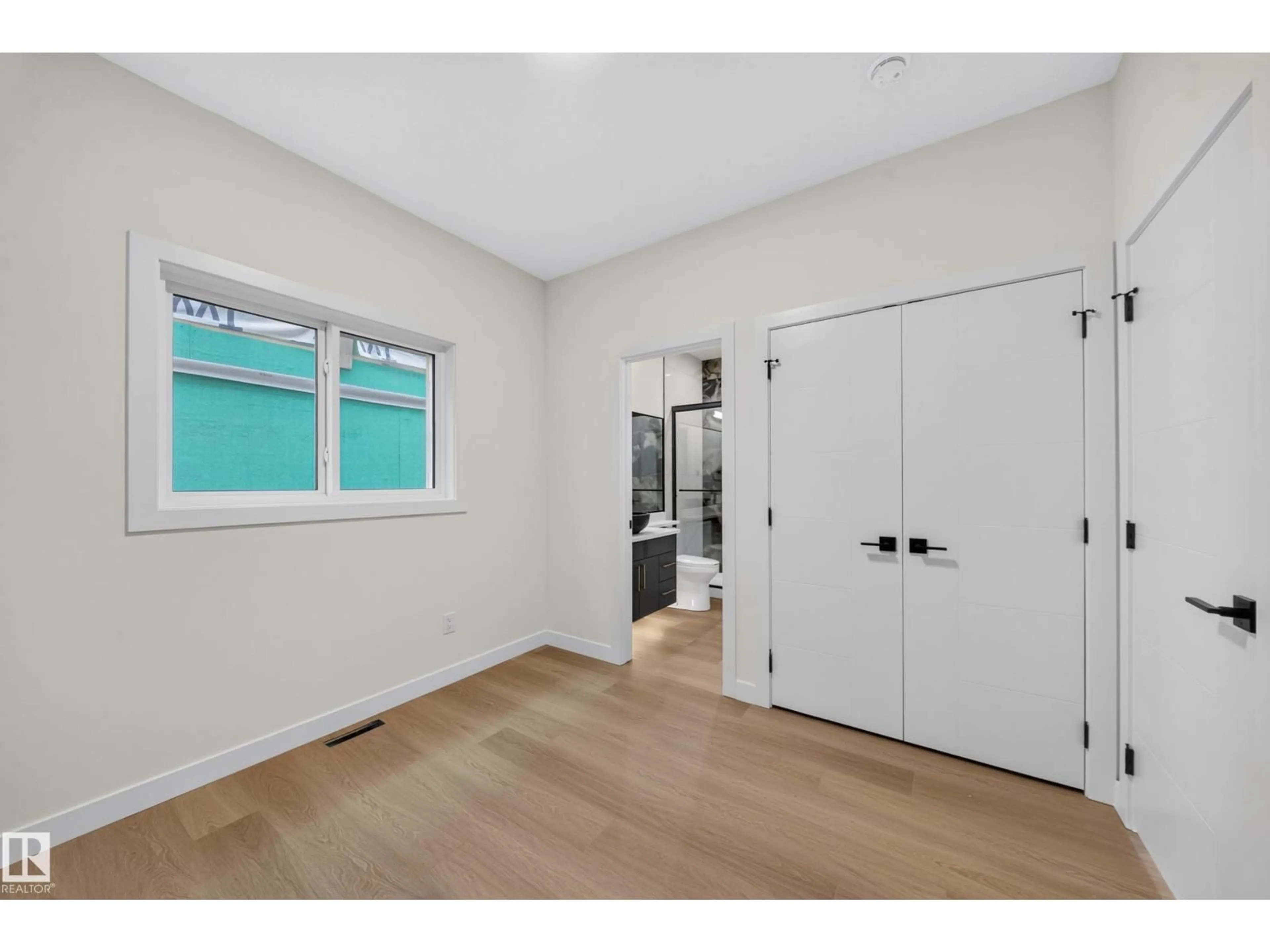Indoor entryway for NW - 13024 186 AVENUE, Edmonton Alberta T6V0N3