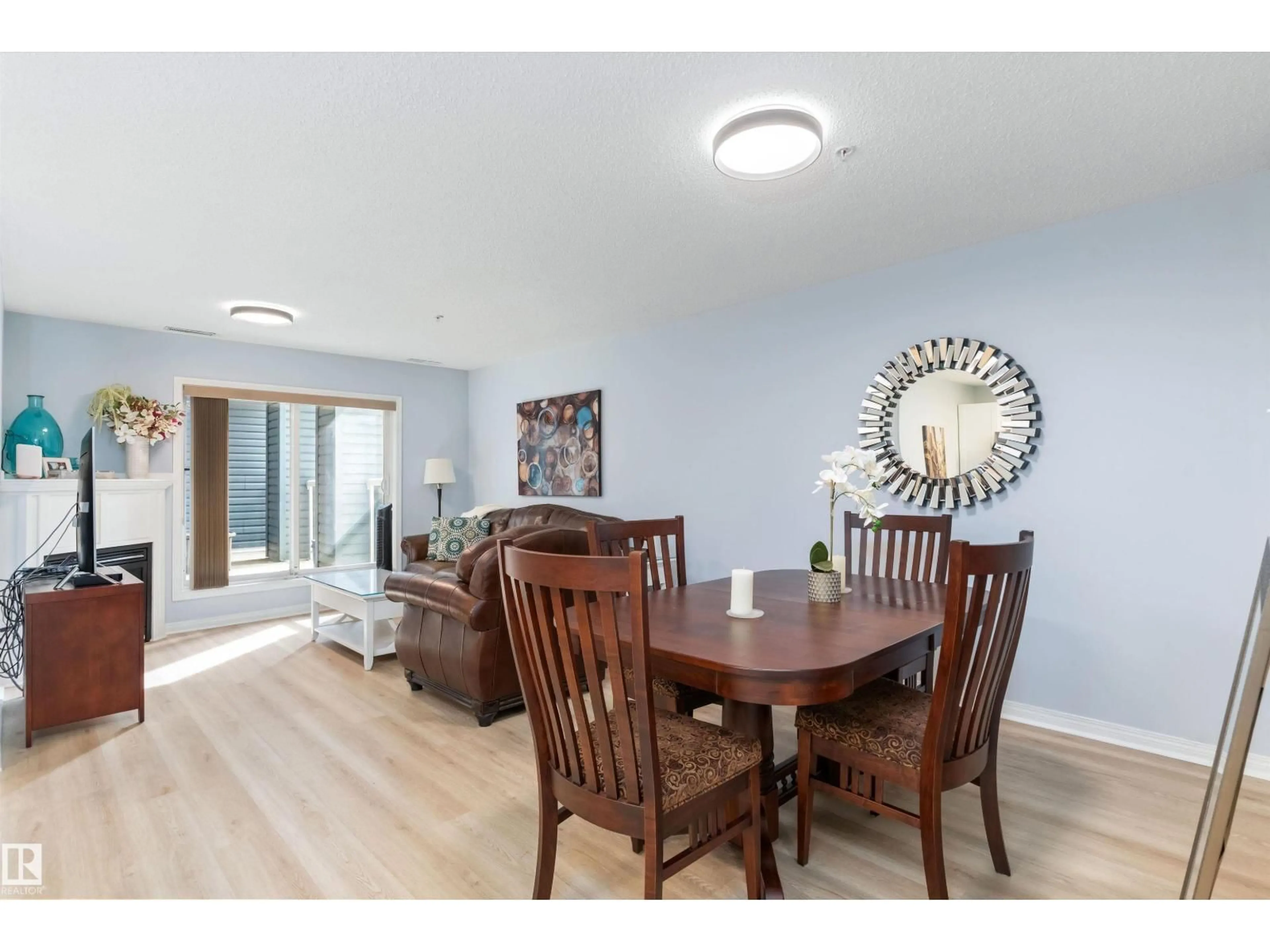 Dining room, wood/laminate floor for 131 16035 132 ST NW, Edmonton Alberta T6V0B4