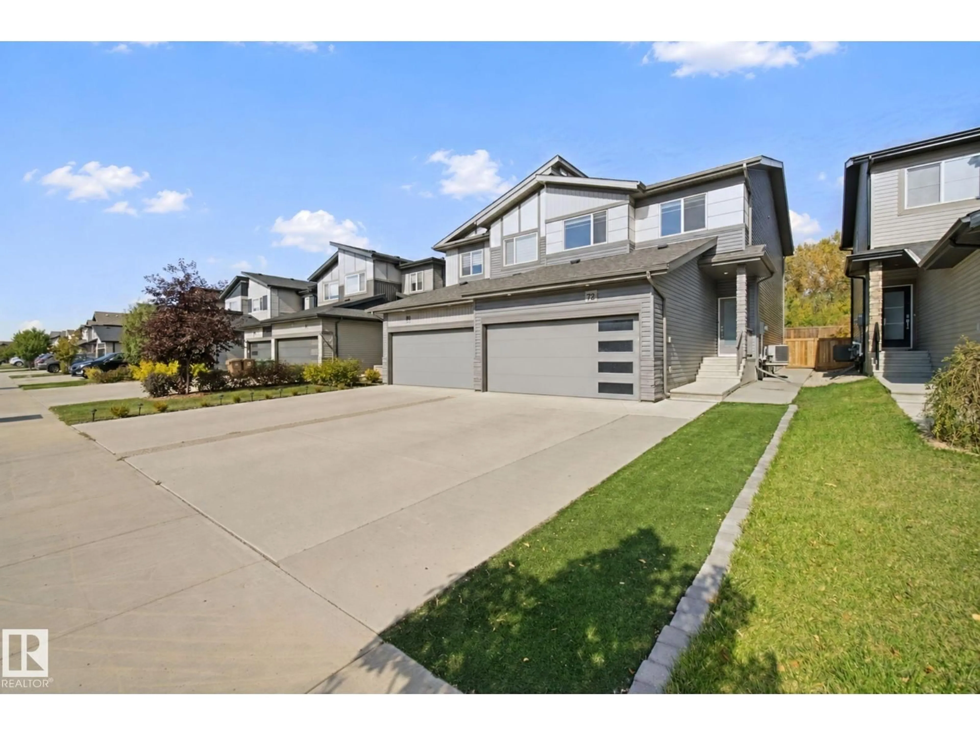 A pic from outside/outdoor area/front of a property/back of a property/a pic from drone, street for 72 ROYAL ST, St. Albert Alberta T8N7X4