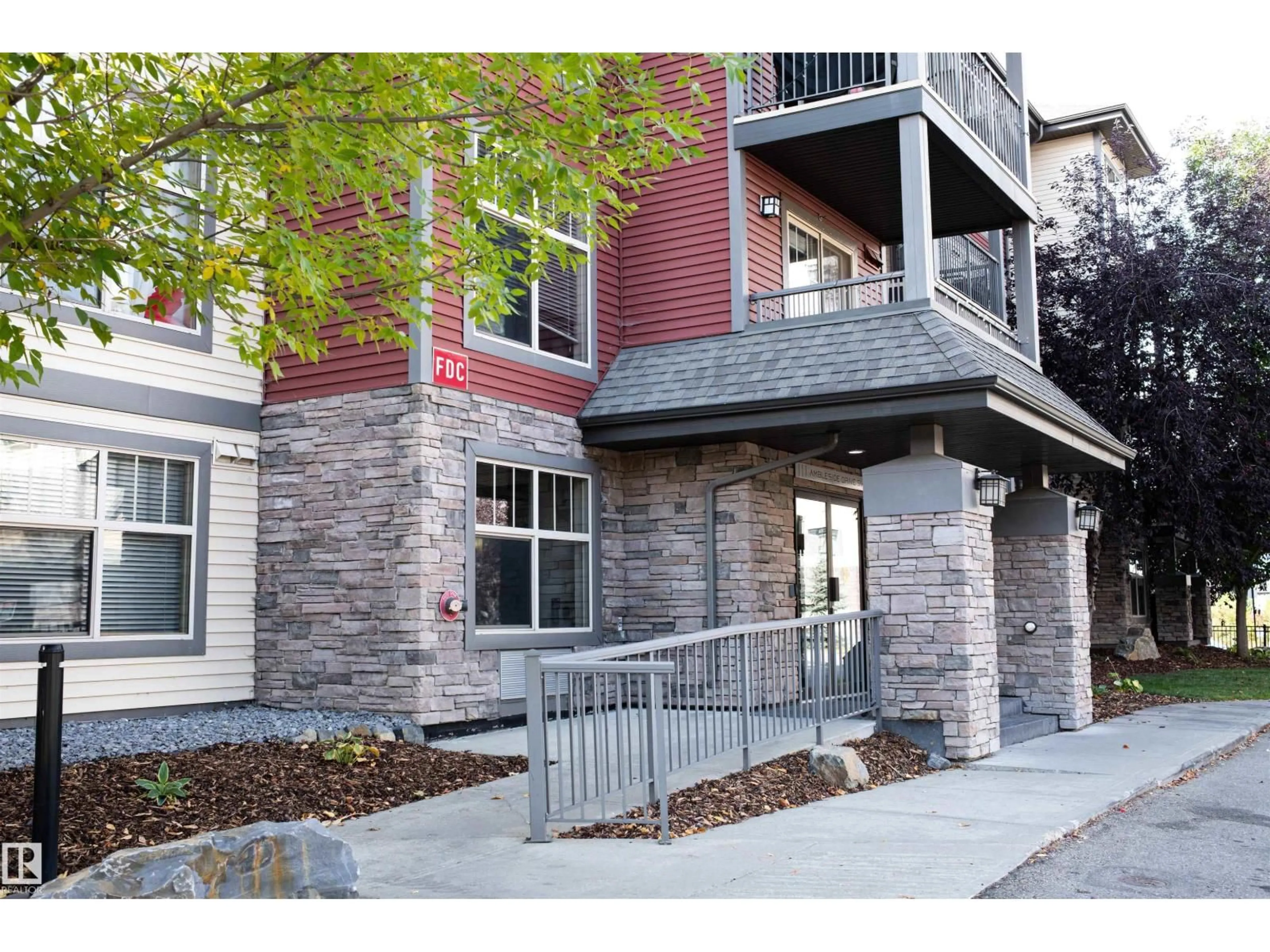 Unknown for 111 - 206 AMBLESIDE DR, Edmonton Alberta T6W0J4