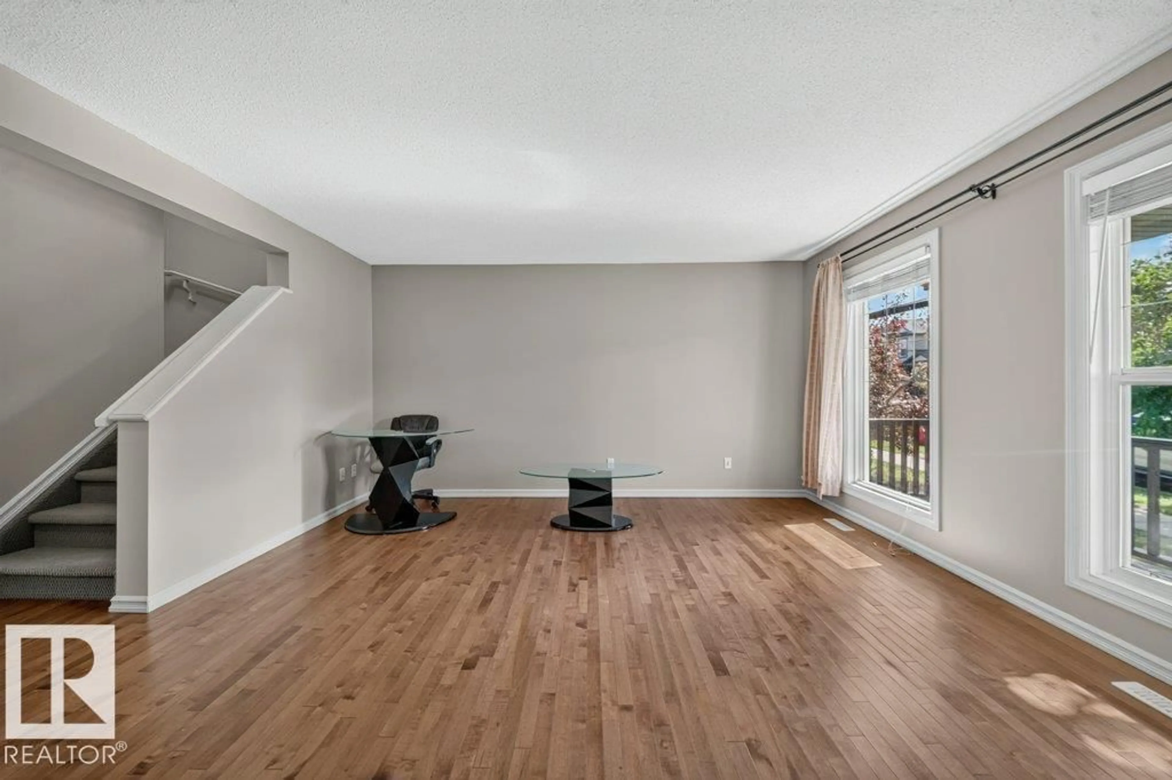 A pic of a room for 2926 21A AV, Edmonton Alberta T6T0K3