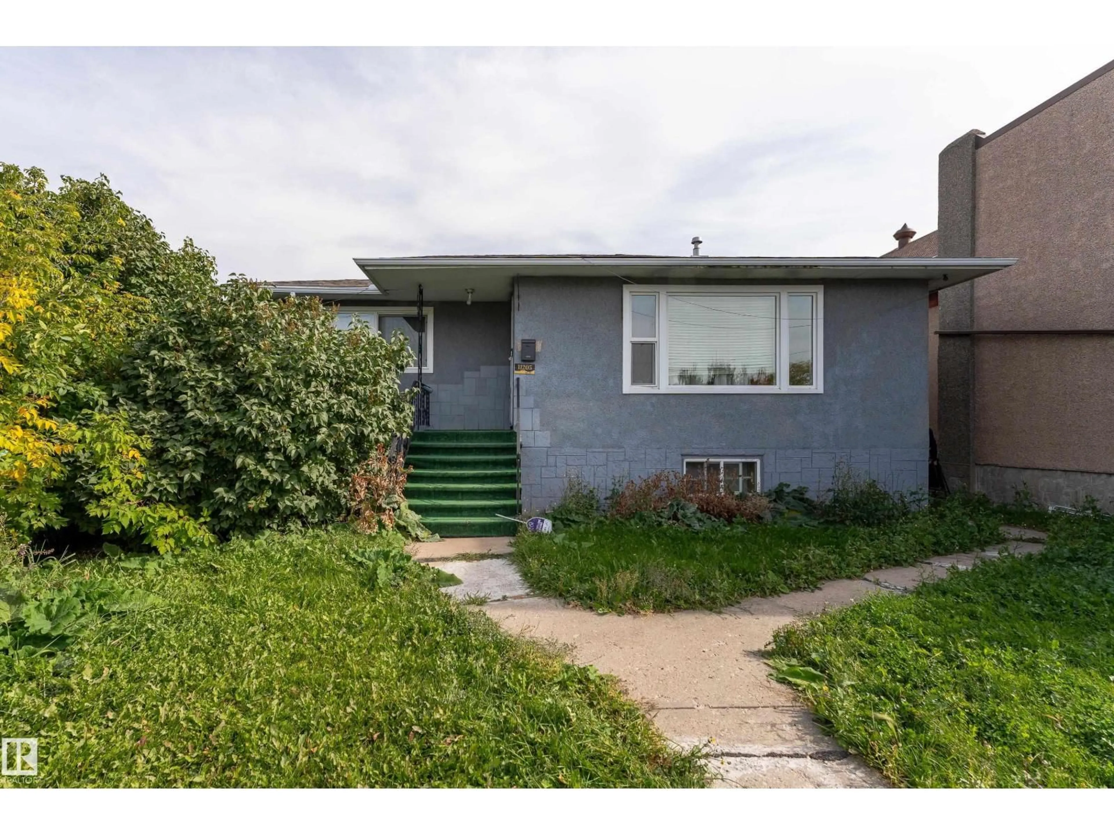 Unknown for NW - 11205 95 ST, Edmonton Alberta T5G1K8