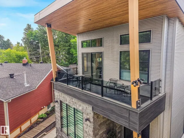 11247 71 AV, Edmonton 2