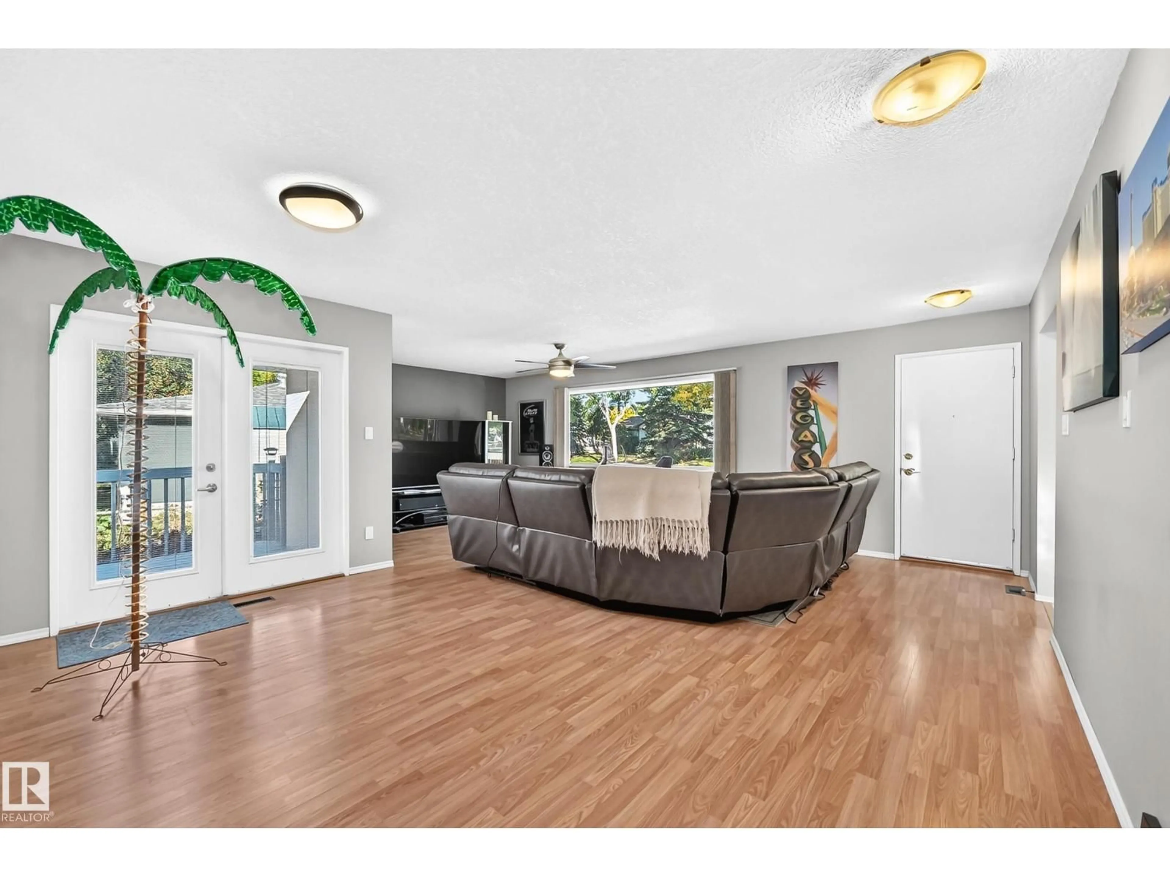 Unknown for 6107 146 AV, Edmonton Alberta T5A1S9